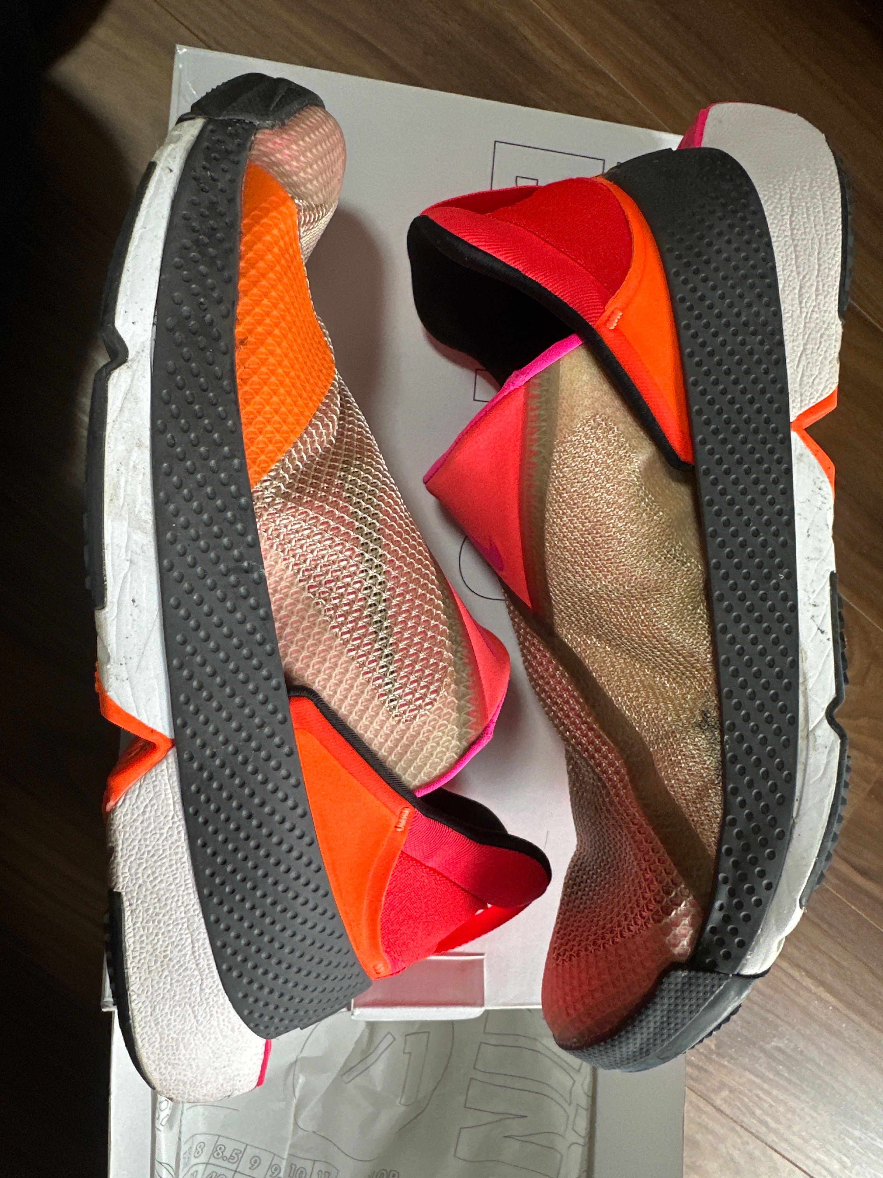 NIKE GO FLYEASE "BRIGHT CRIMSON/PINK BLAST-LIGHT SOFT PINK-BLACK"