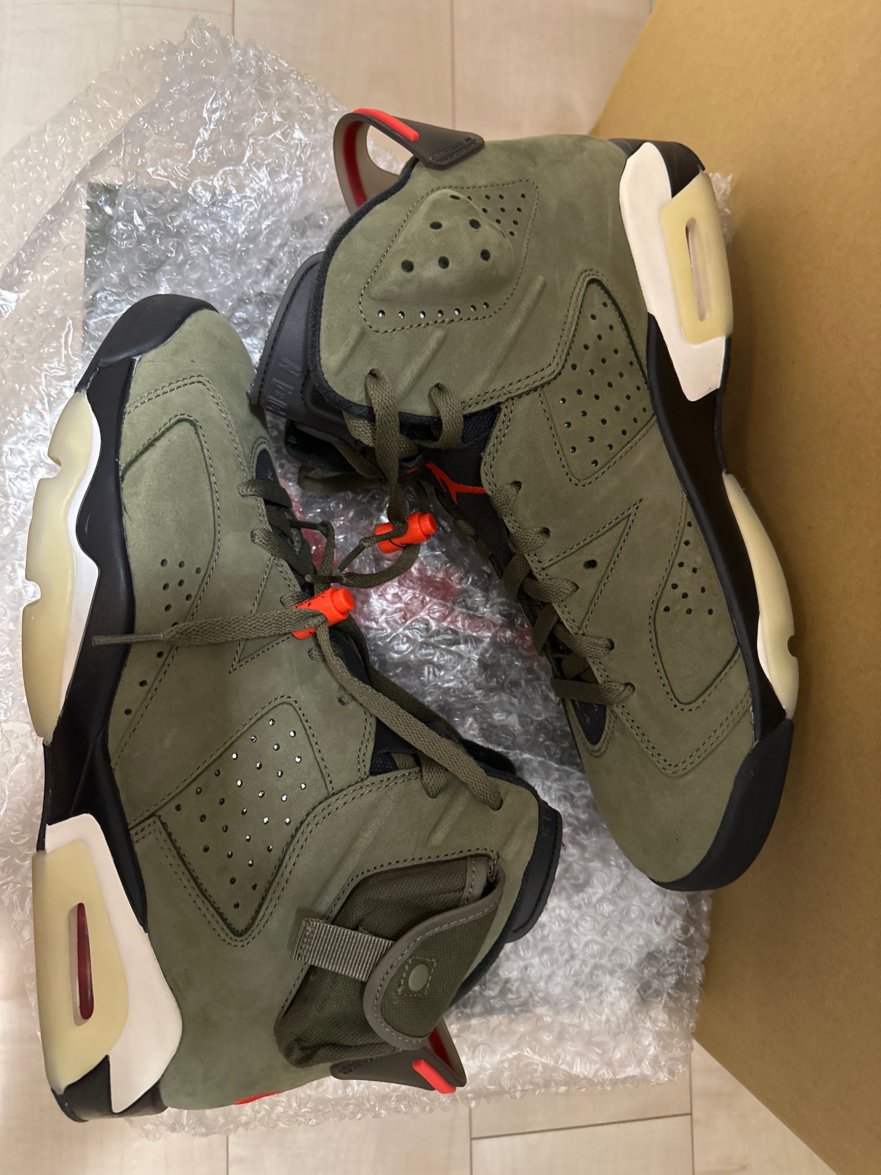 Travis Scott × Nike Air Jordan 6 Retro "Medium Olive"