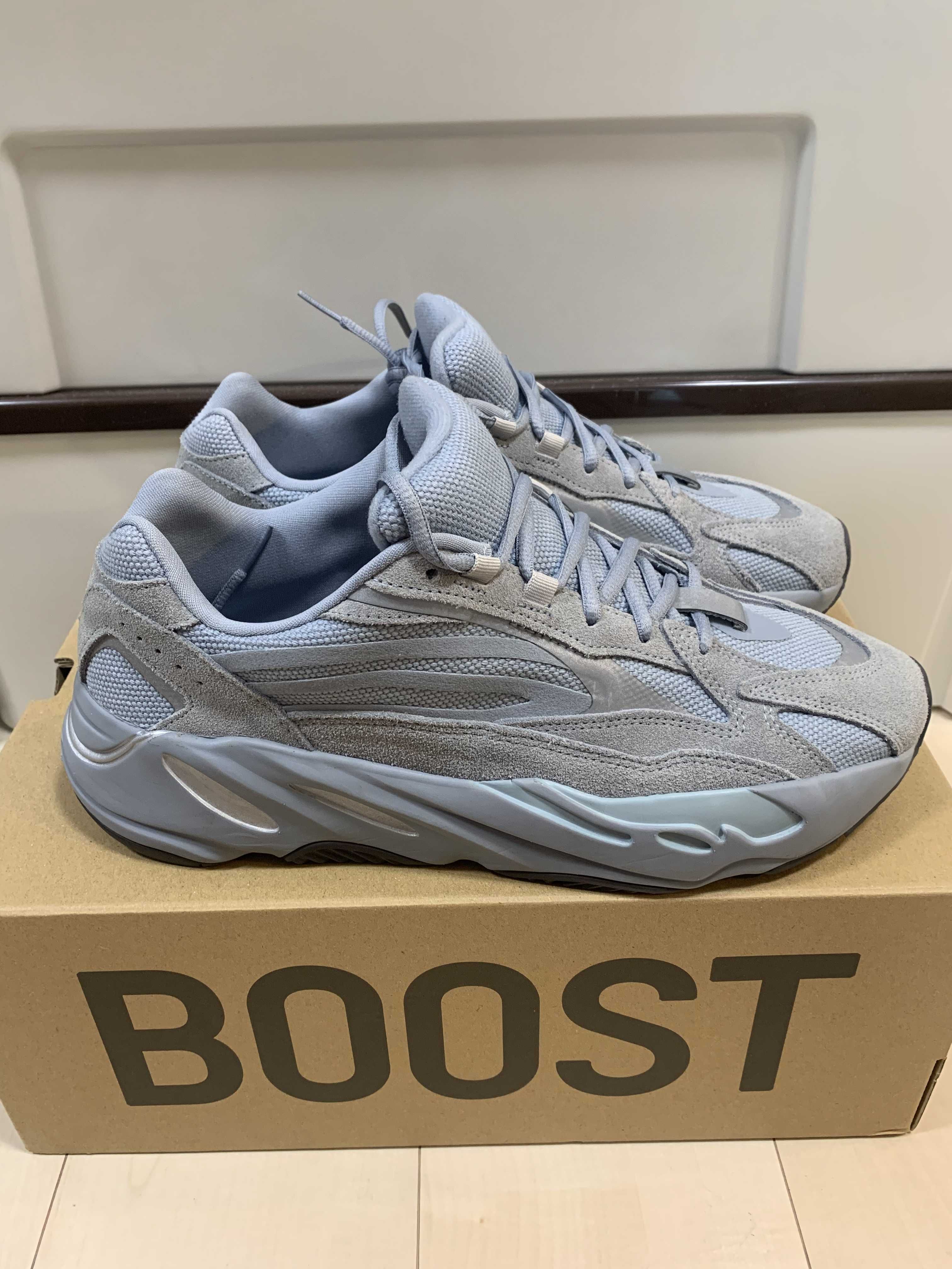 adidas Yeezy Boost 700 V2 "Hospital Blue"