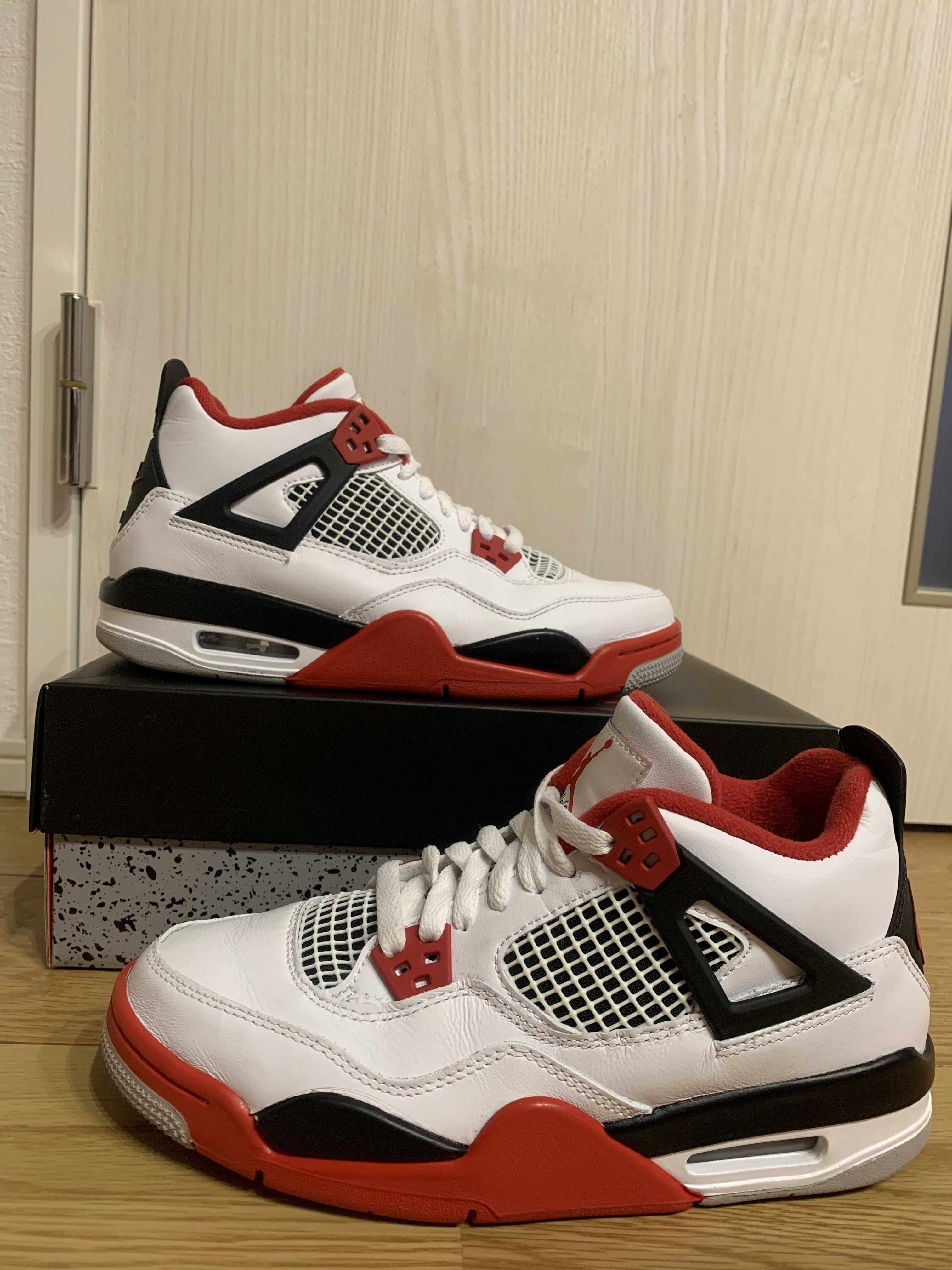 Nike GS Air Jordan 4 OG "Fire Red"