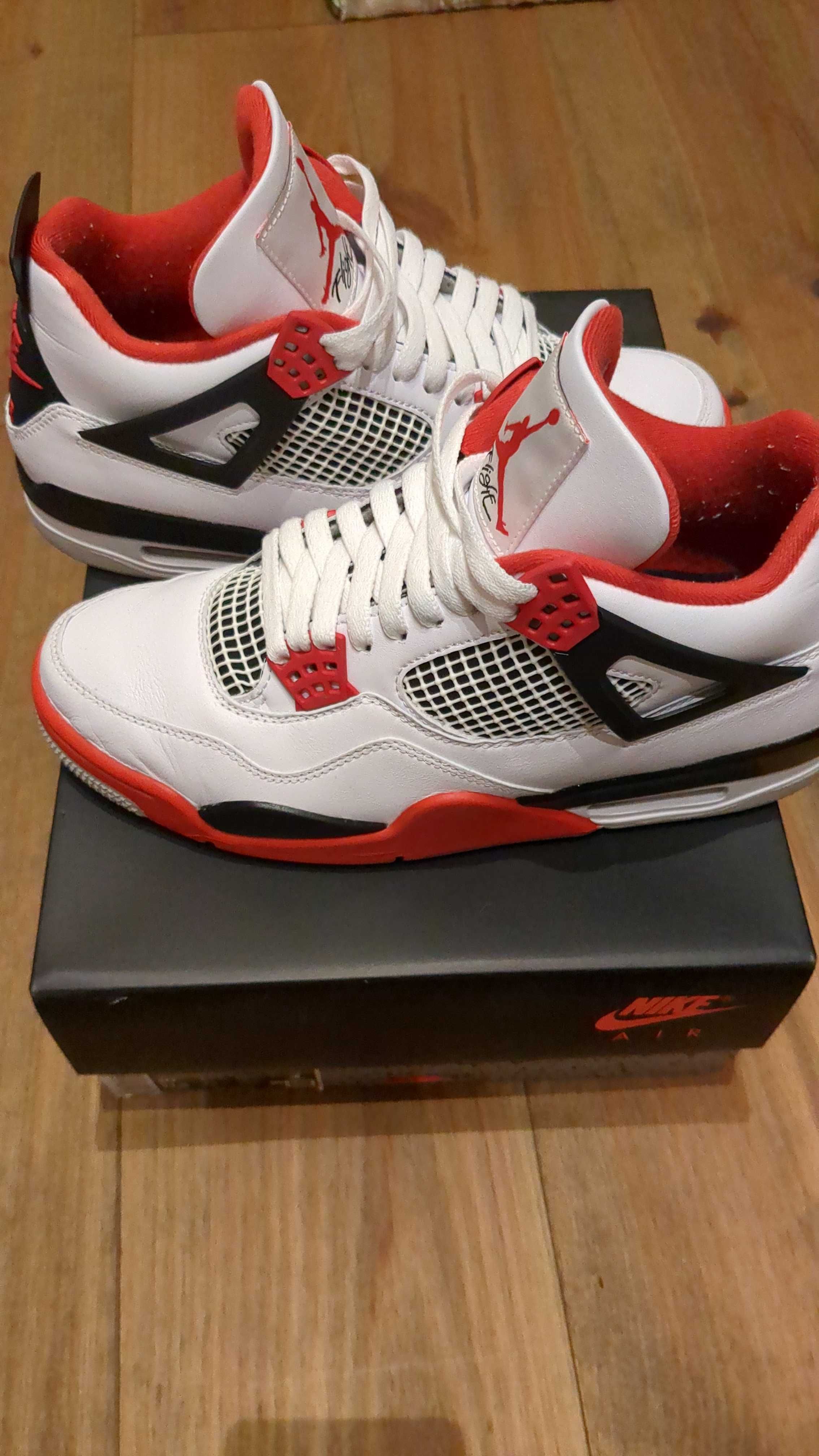 Nike Air Jordan 4 Retro OG "Fire Red" (2020)