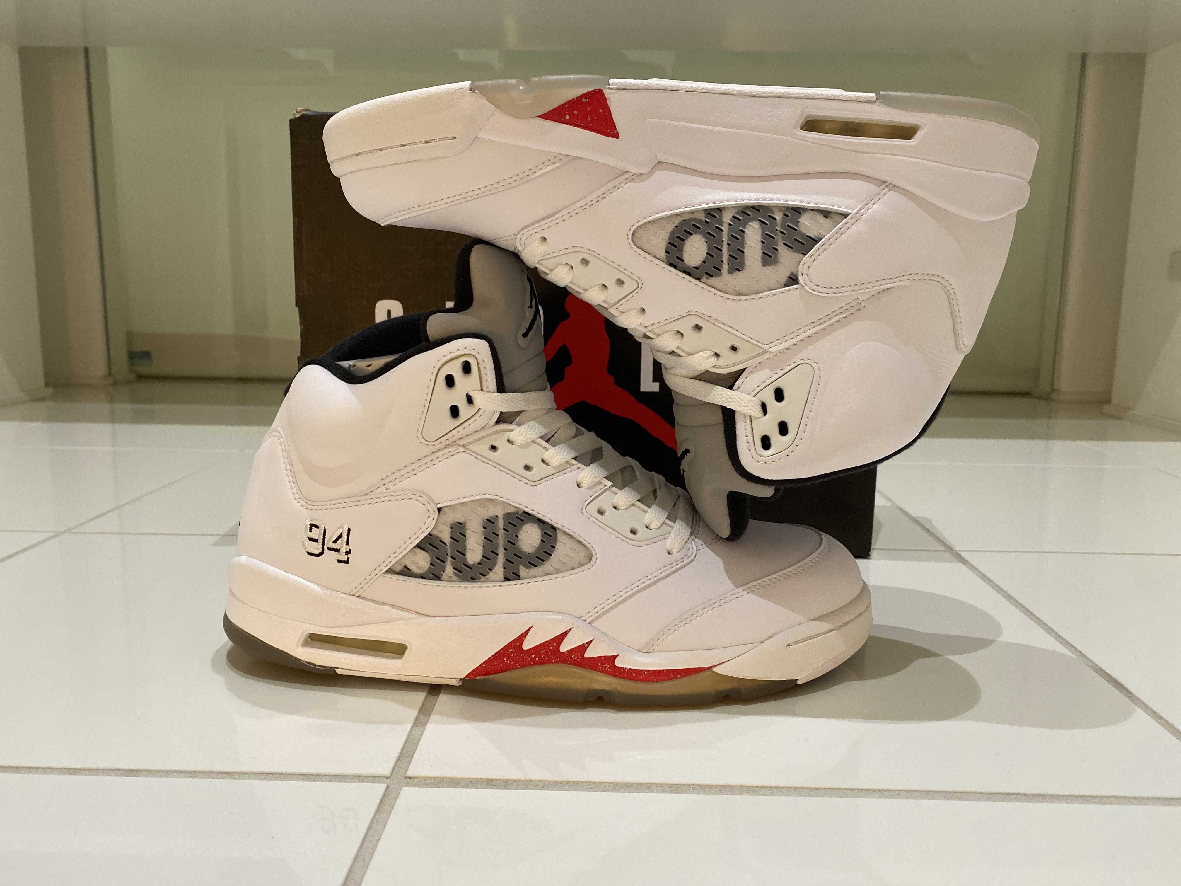 Supreme × Nike Air Jordan 5 Retro "White"