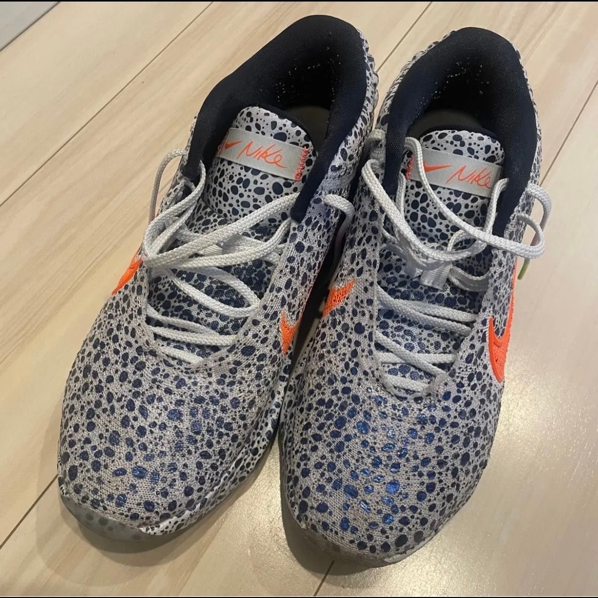 ナイキ GTハッスル3 エレクトリック "サファリ/マルチカラー"