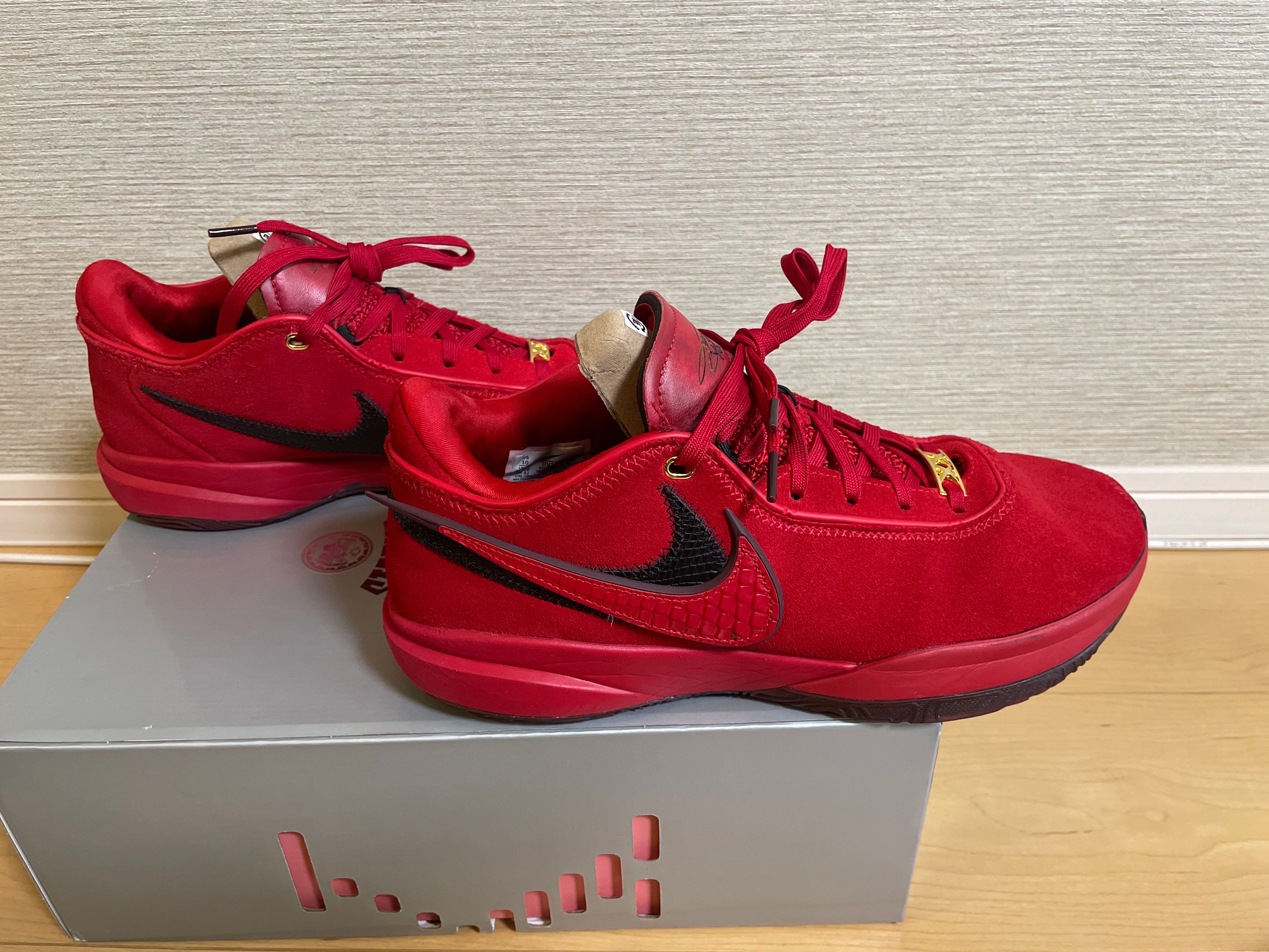 Nike LeBron 20 "Liverpool"