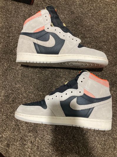 Nike Air Jordan 1 RETRO High OG "Hyper Crimson"