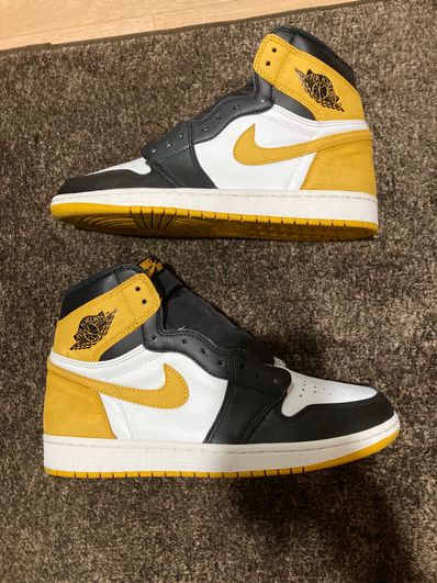 Nike Air Jordan 1 Retro High OG "Black Toe/Yellow Ochre"
