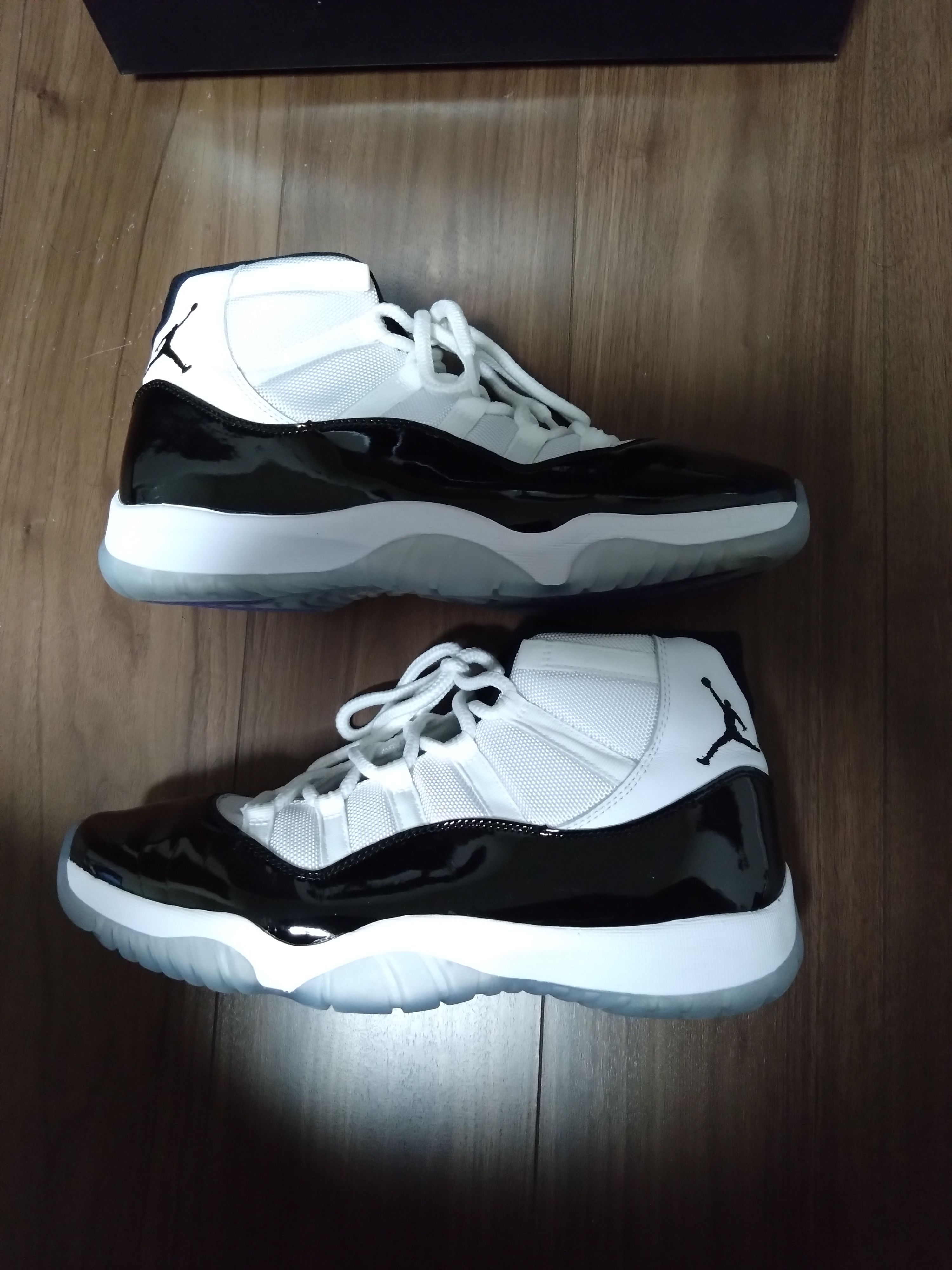 Nike Air Jordan 11 Retro "Concord" (2018)