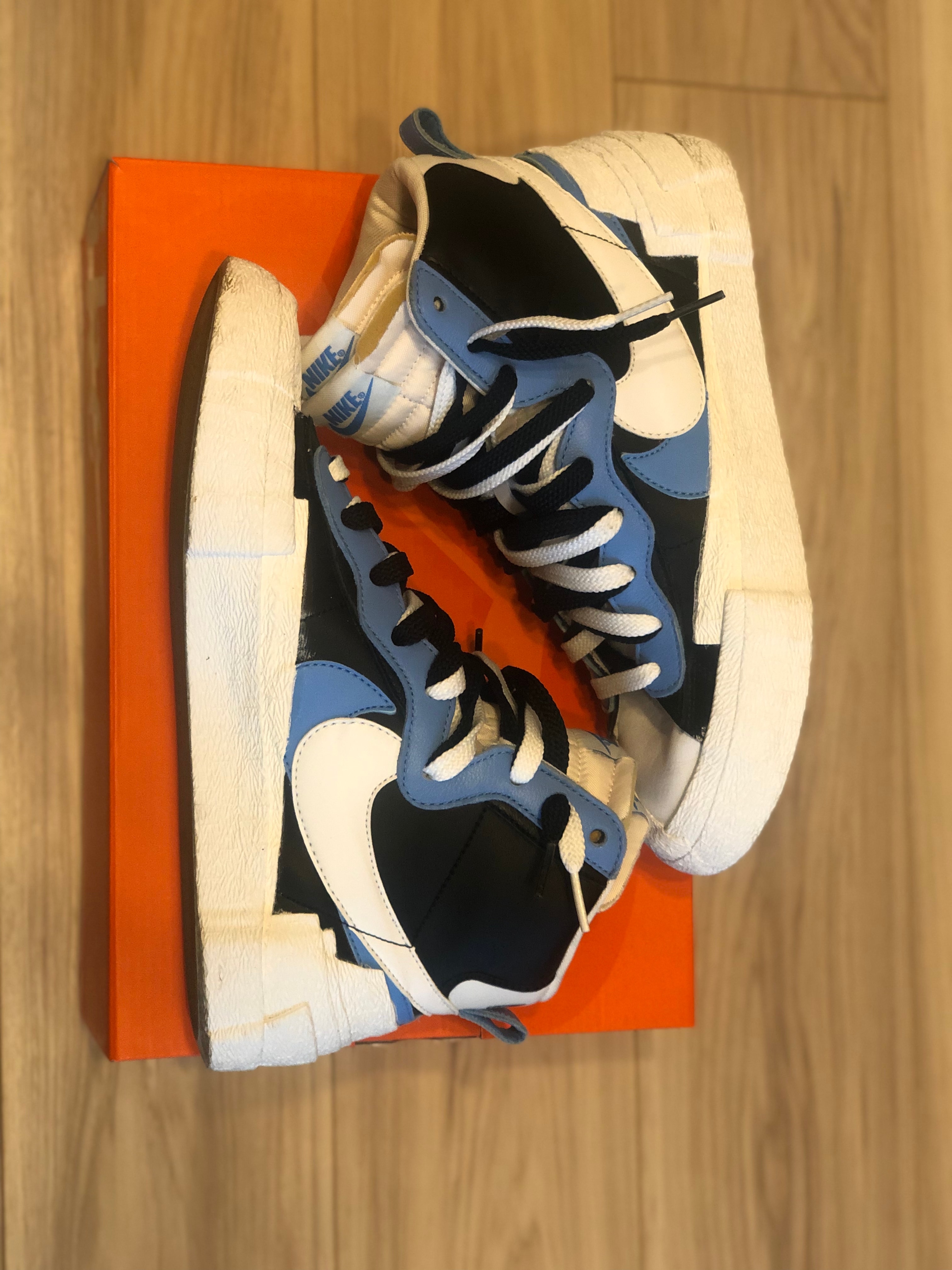 sacai × NIKE BLAZER MID "BLACK / BLUE"