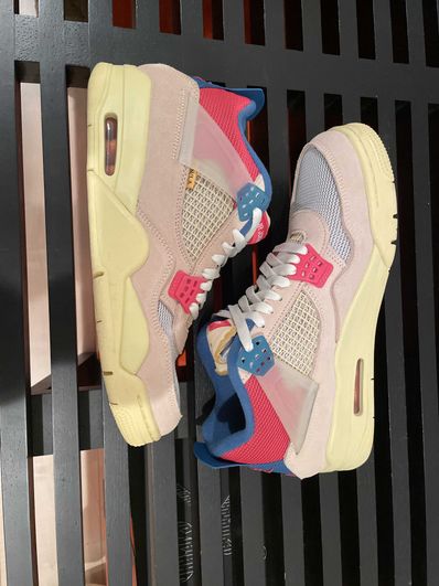 UNION × Nike Air Jordan 4 SP "Guava Ice/Light Fusion Red"