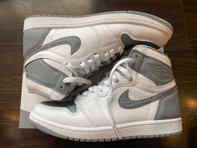 Nike Air Jordan 1 High OG "Stealth"