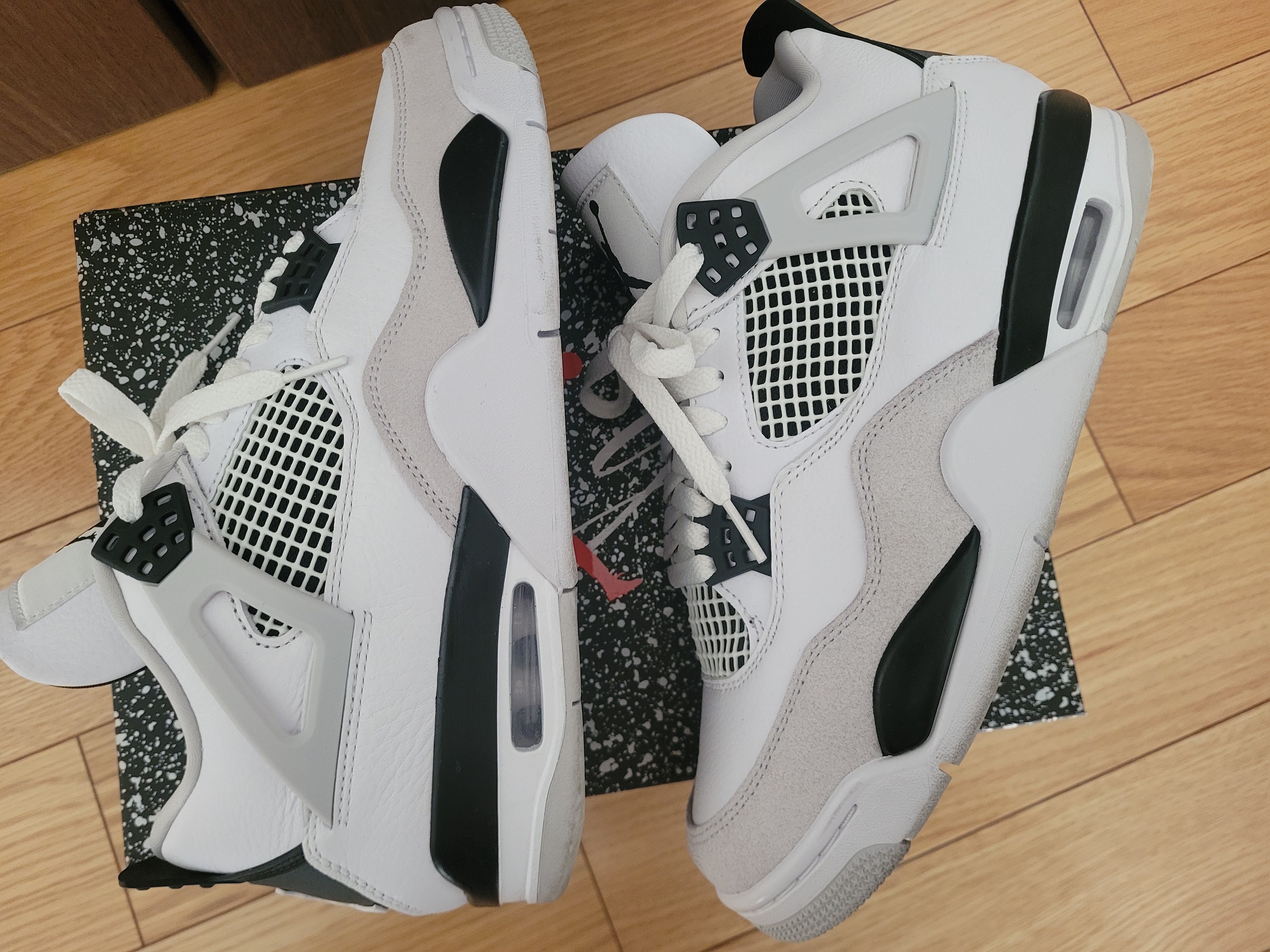 Nike Air Jordan 4 "Military Black"