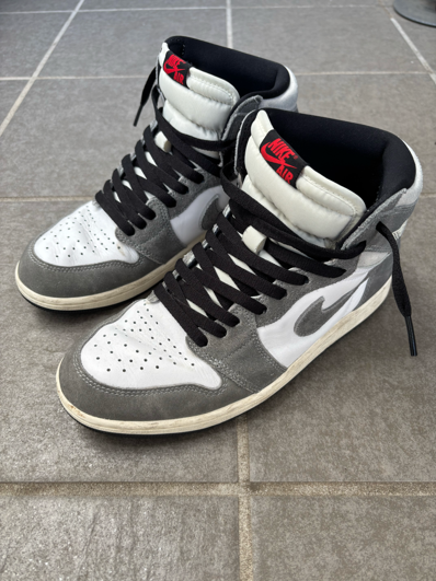 Nike Air Jordan 1 Retro High OG "Black and Smoke Grey"