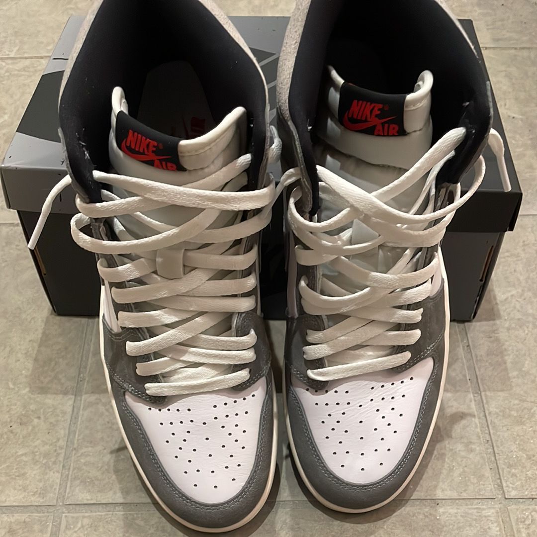 Nike Air Jordan 1 Retro High OG "Black and Smoke Grey"