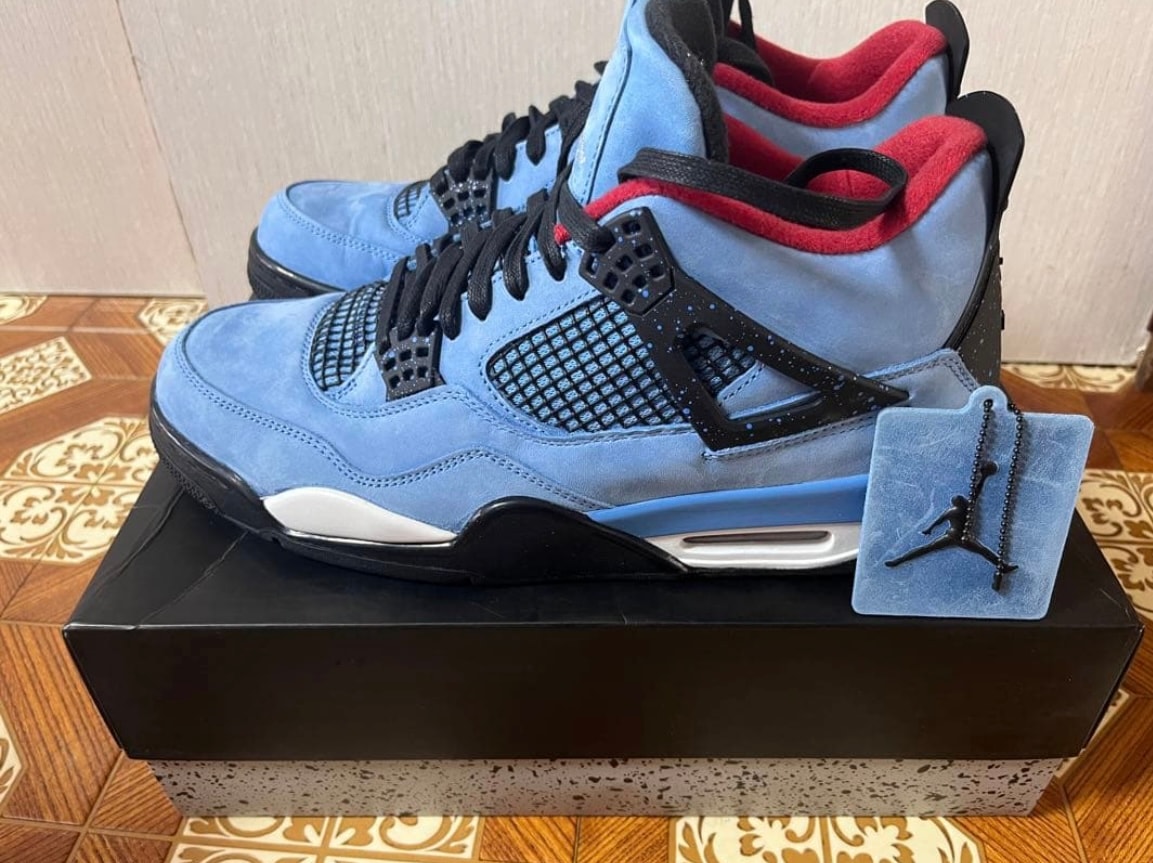 Travis Scott × Nike Air Jordan 4 Retro Cactus Jack "University Blue"