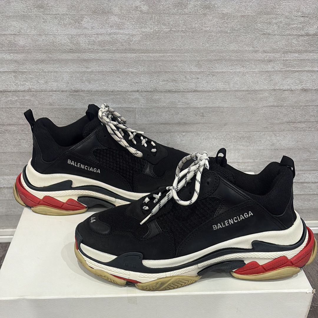 BALENCIAGA Triple S "Black/Red"