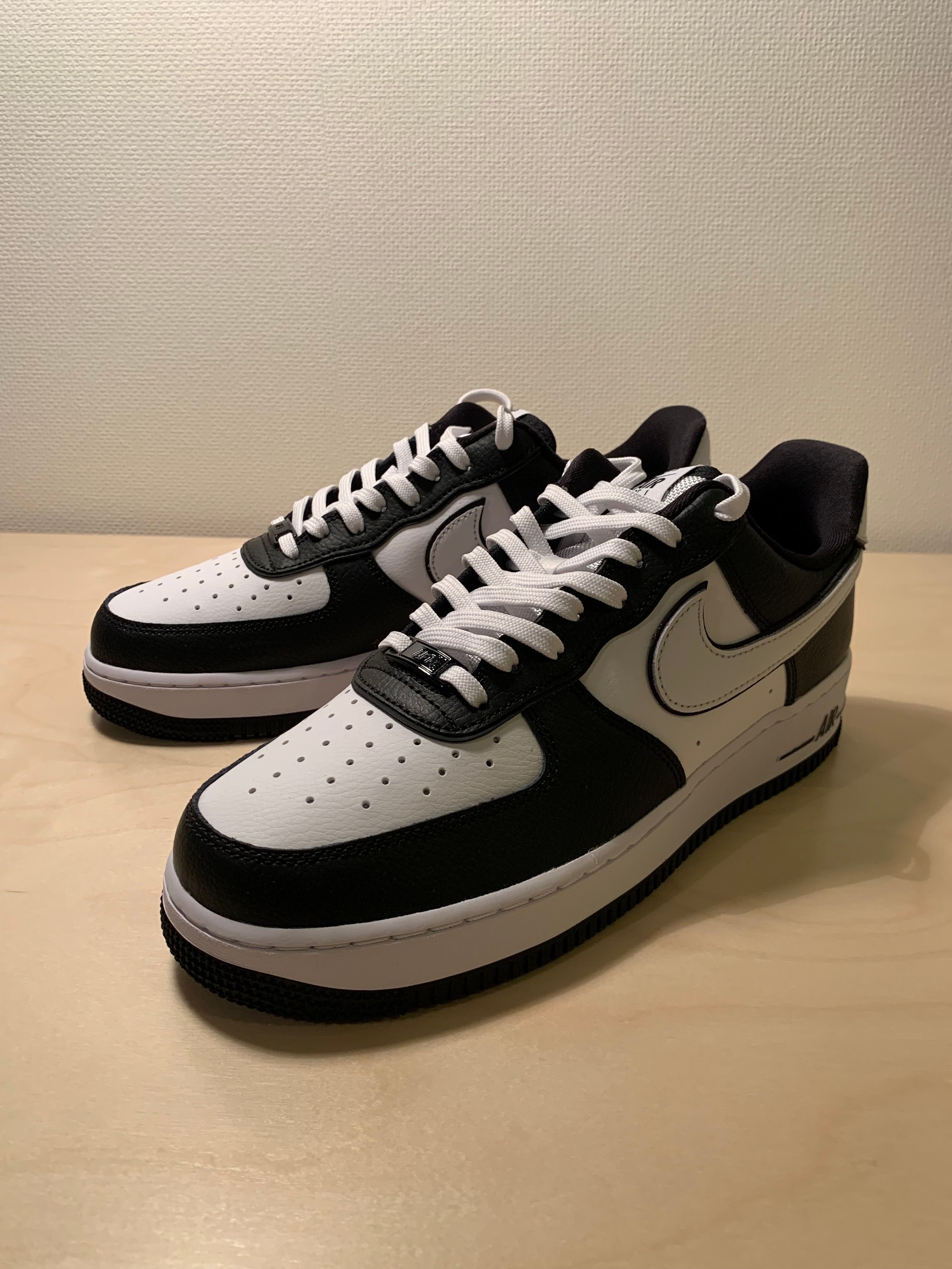 Nike Air Force 1 Low "Black/White"