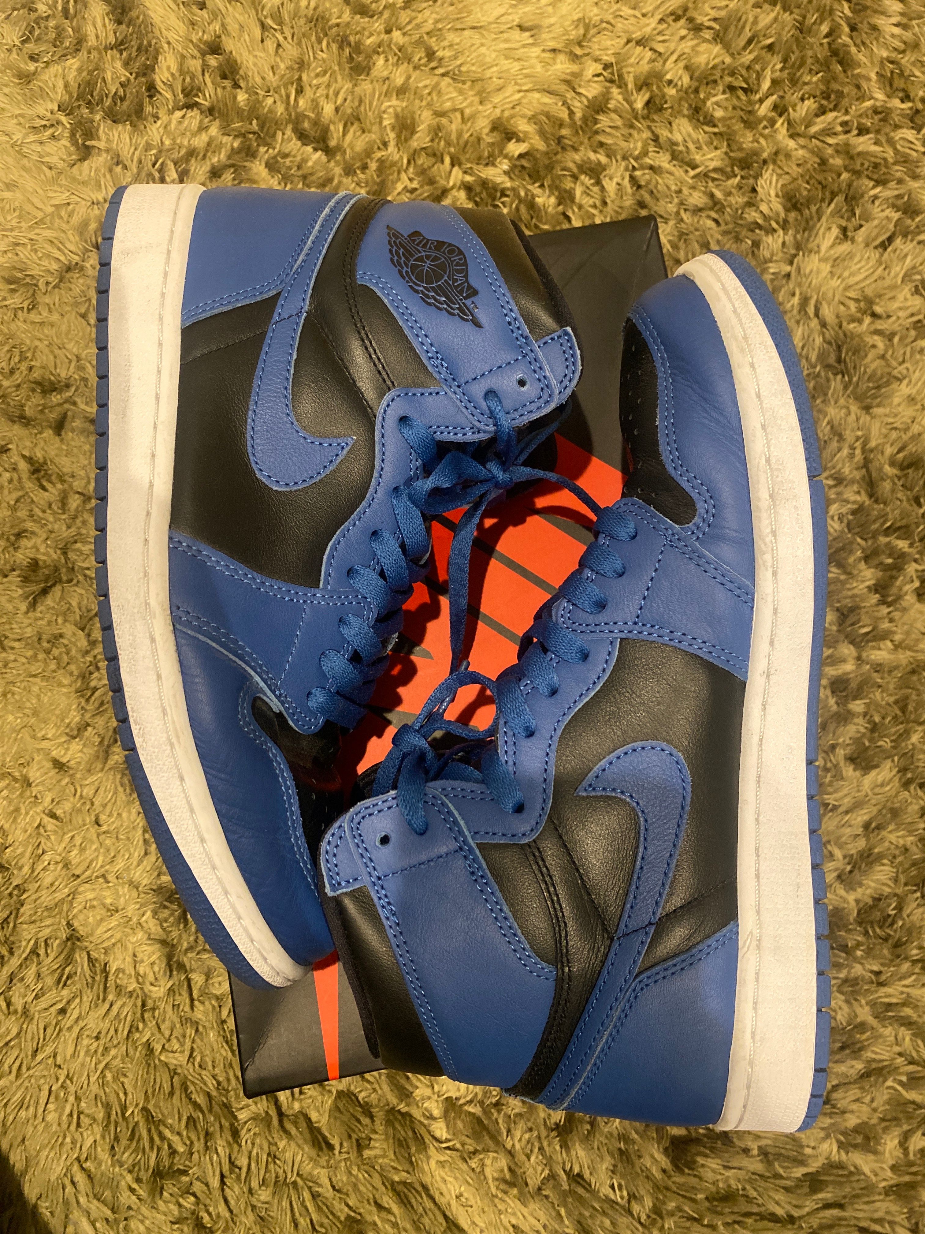 Nike Air Jordan 1 Retro High OG "Dark Marina Blue"