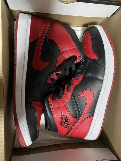 Nike Air Jordan 1 Mid "Bred"
