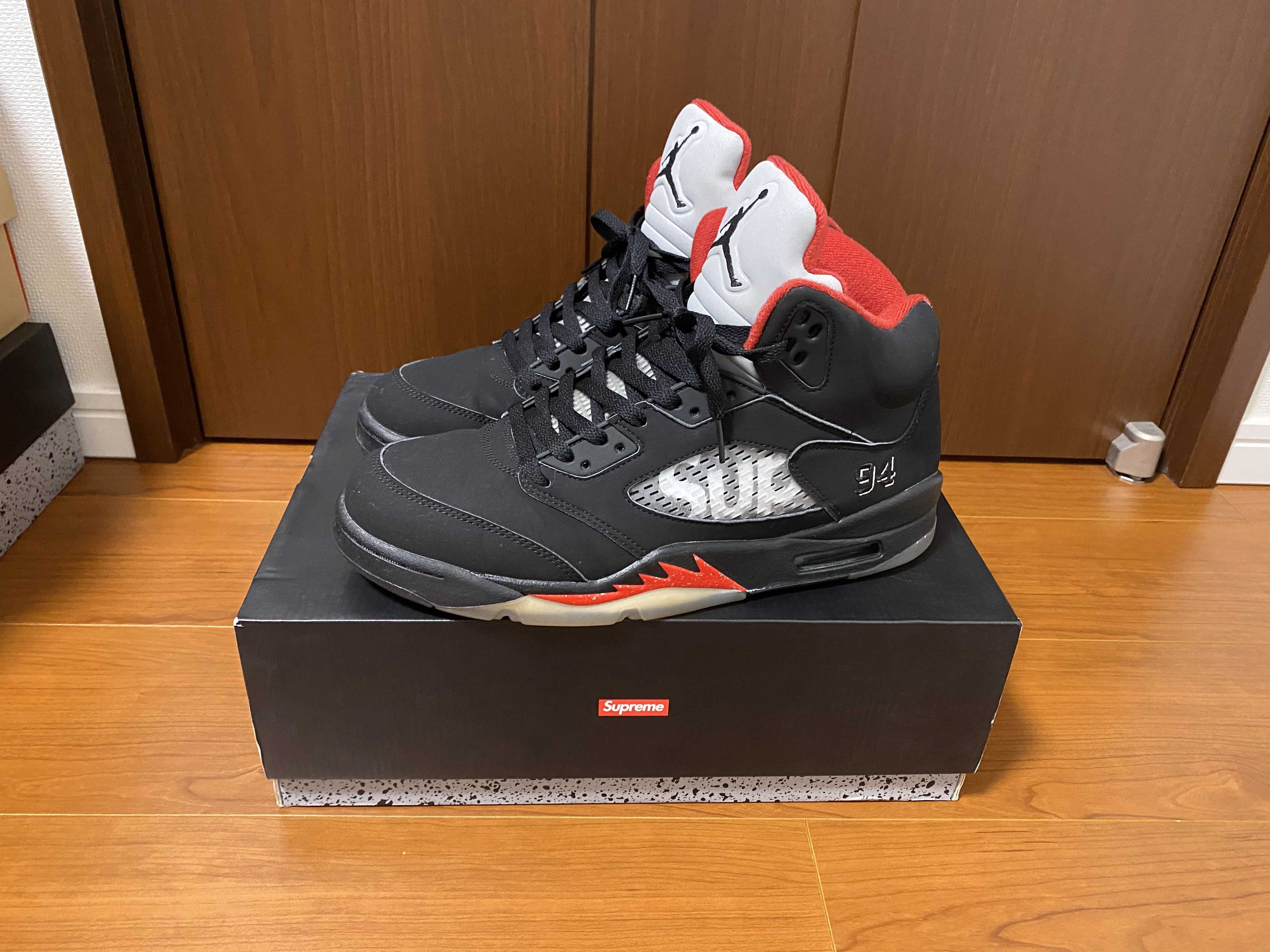 Supreme × Nike Air Jordan 5 Retro "Black"