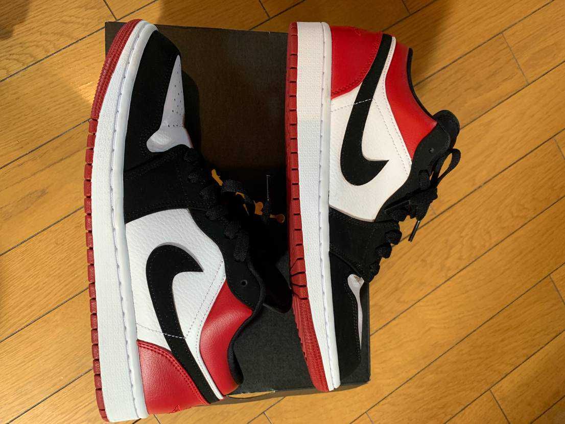 Nike Air Jordan 1 Low "Black Toe"