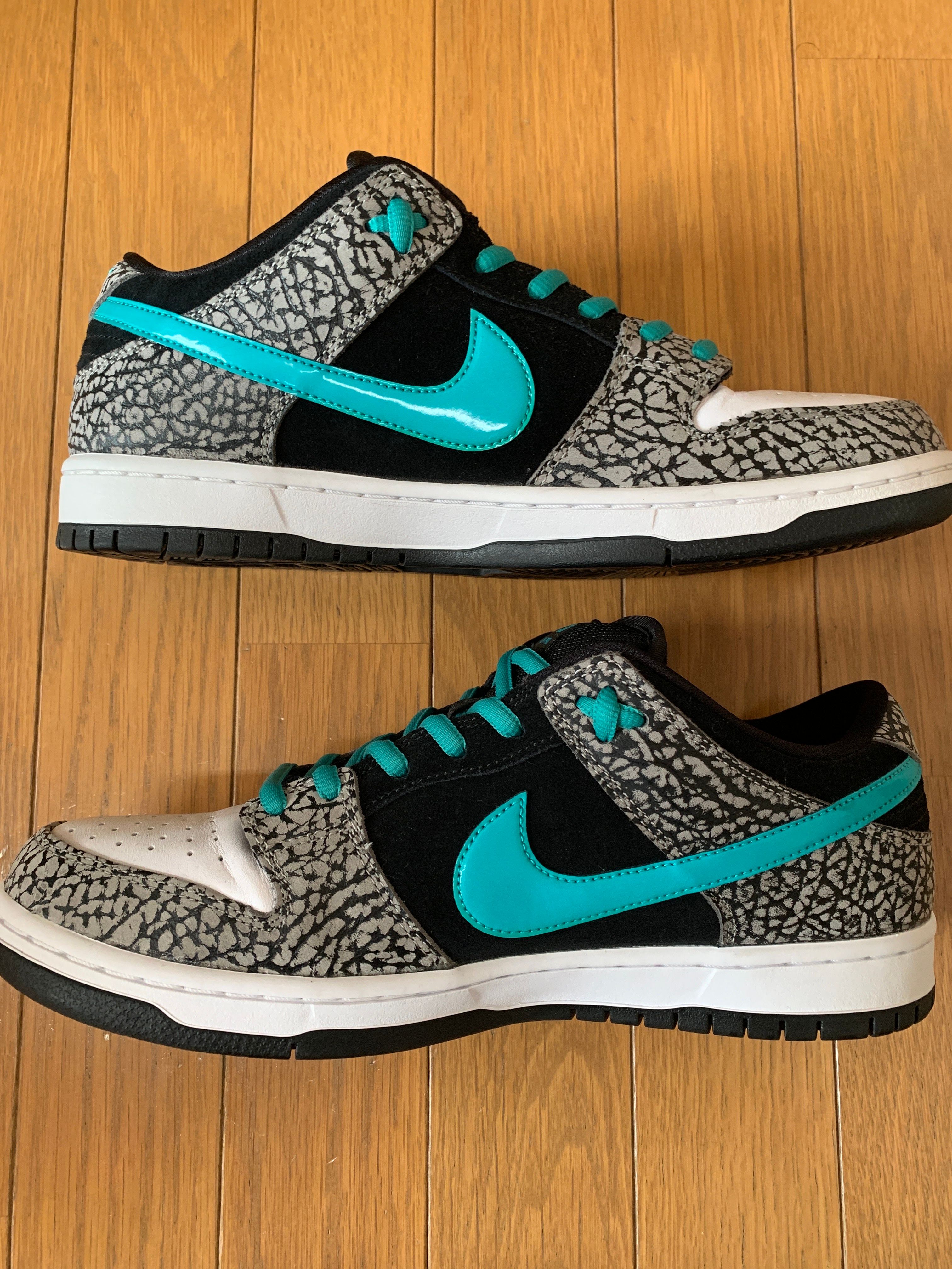 Nike SB Dunk Low "Elephant/Safari"