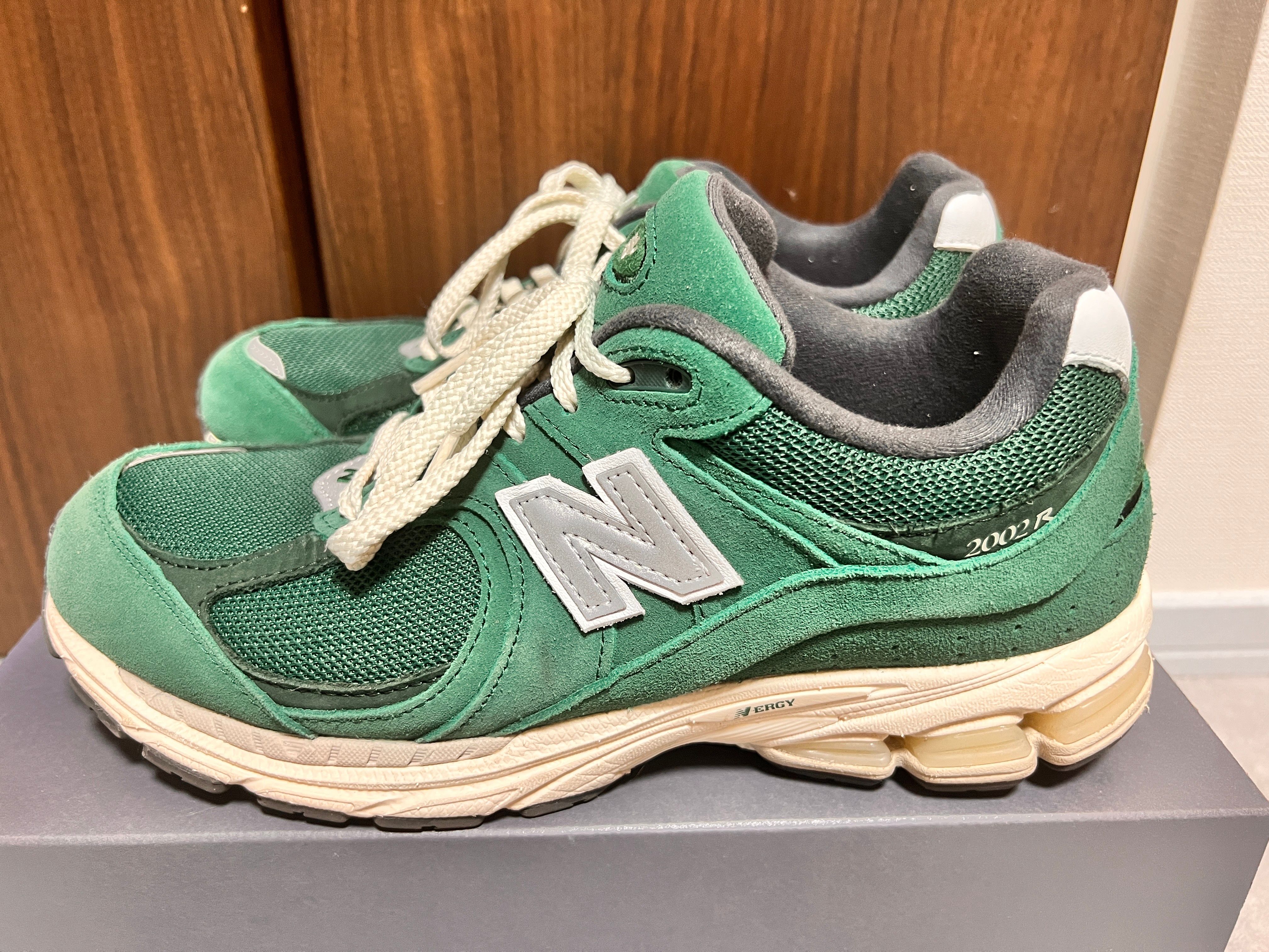 New Balance 2002R "Forest Green"
