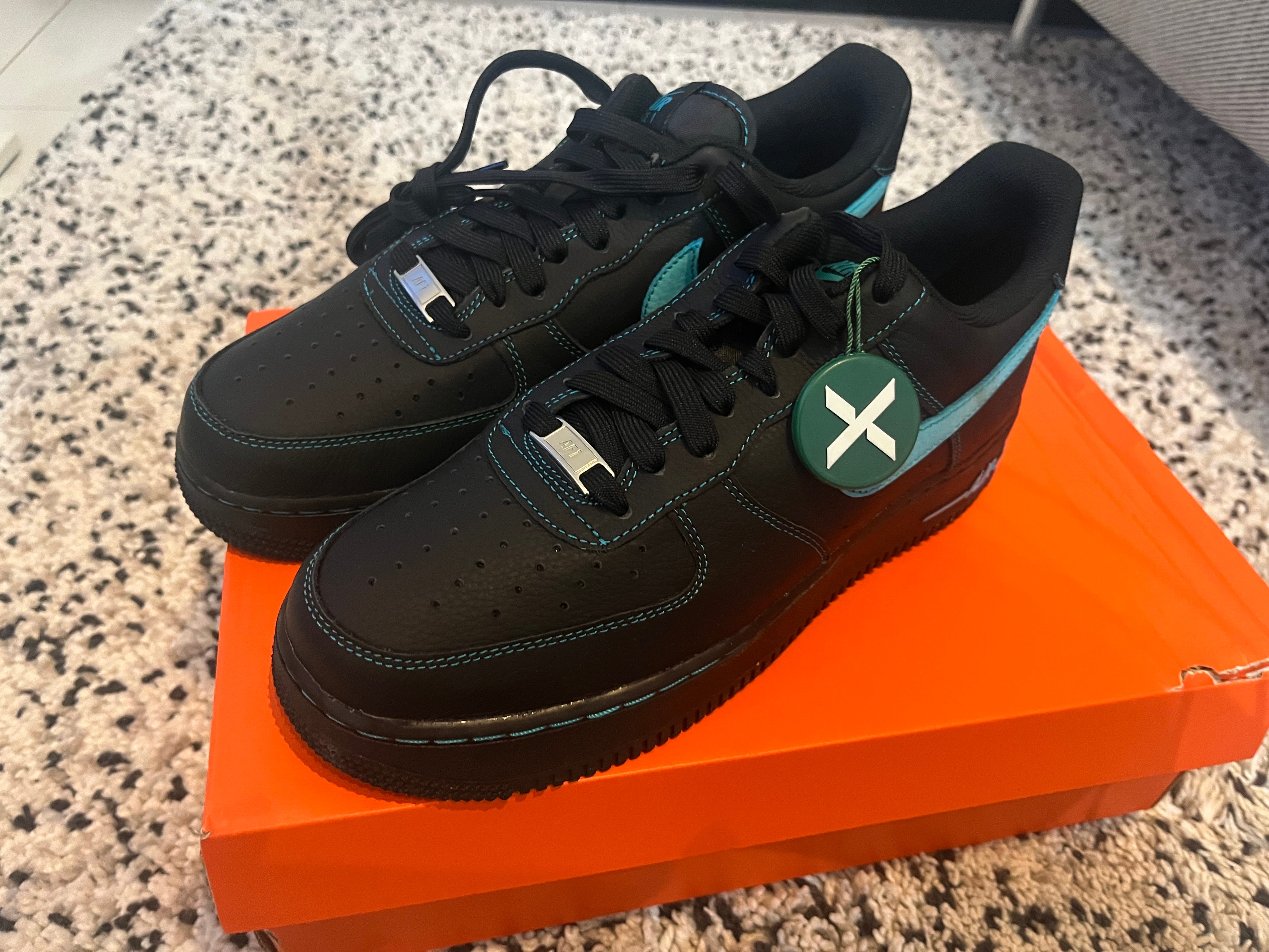 Nike Air Force 1 Low "Black Tiffany"