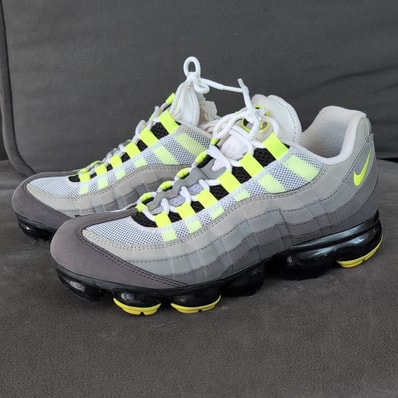 Nike Air Vapormax 95 "Neon"