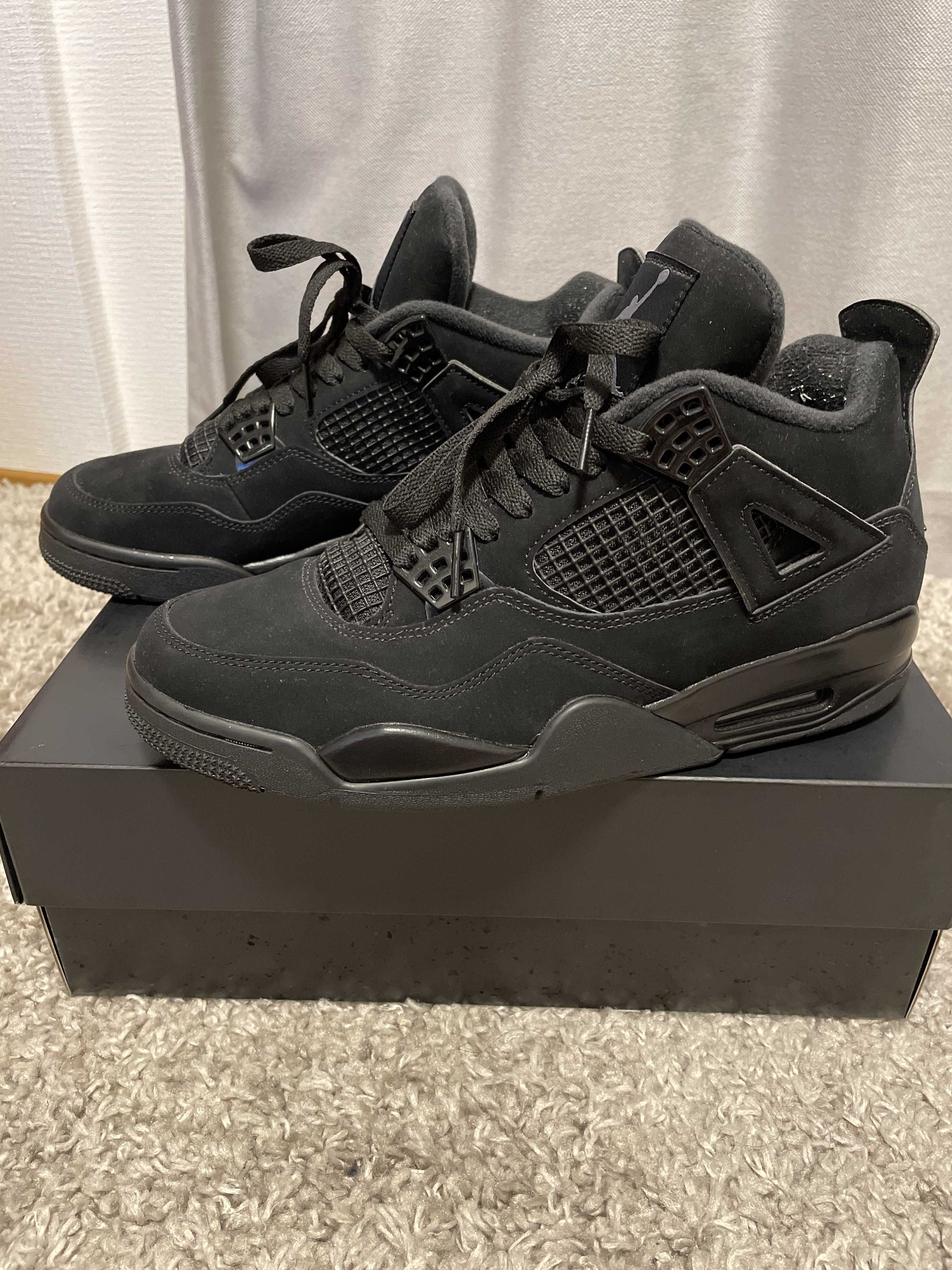 Nike Air Jordan 4 "Black Cat"