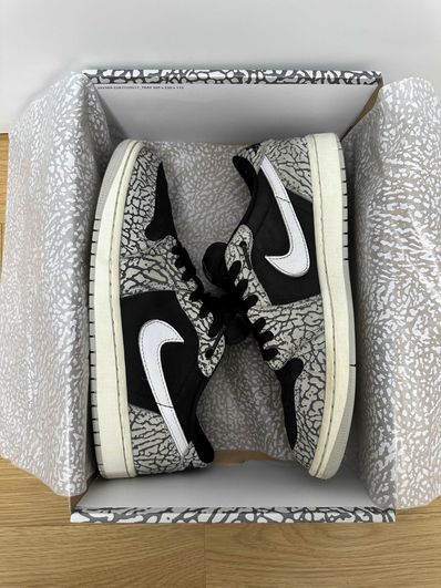 Nike Air Jordan 1 Retro Low OG "Black Cement"