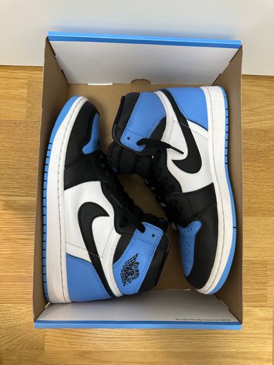 Nike Air Jordan 1 Retro High OG "University Blue/UNC Toe"