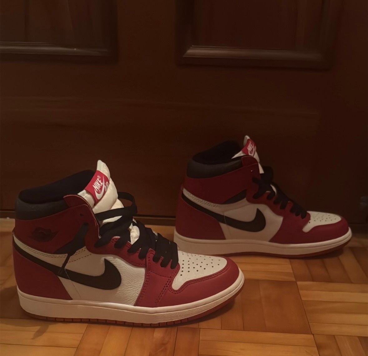 Nike Air Jordan 1 High OG "Lost & Found/Chicago"