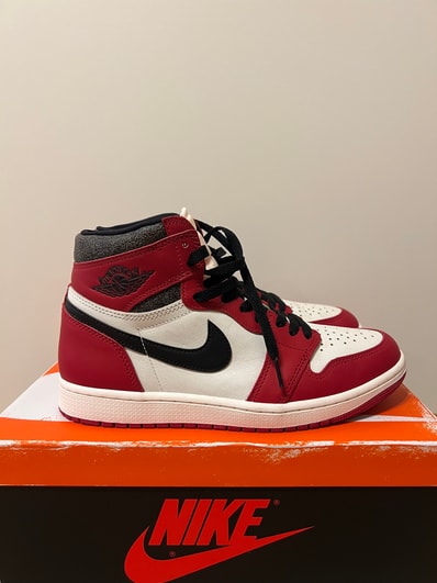 Nike Air Jordan 1 High OG "Lost & Found/Chicago"