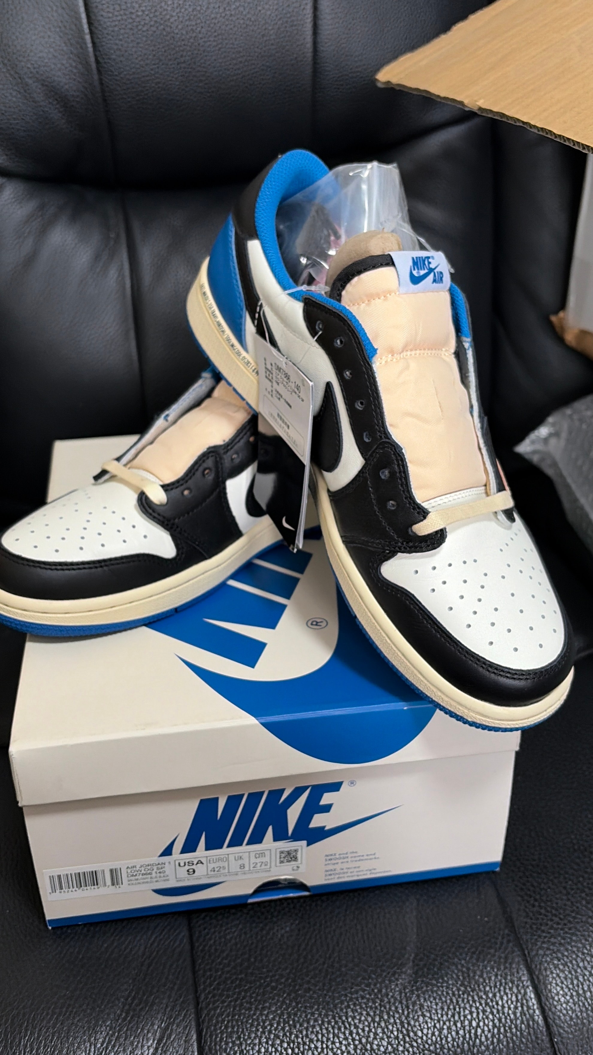 Travis Scott × fragment design × Nike Air Jordan 1 Low OG SP "Military Blue"