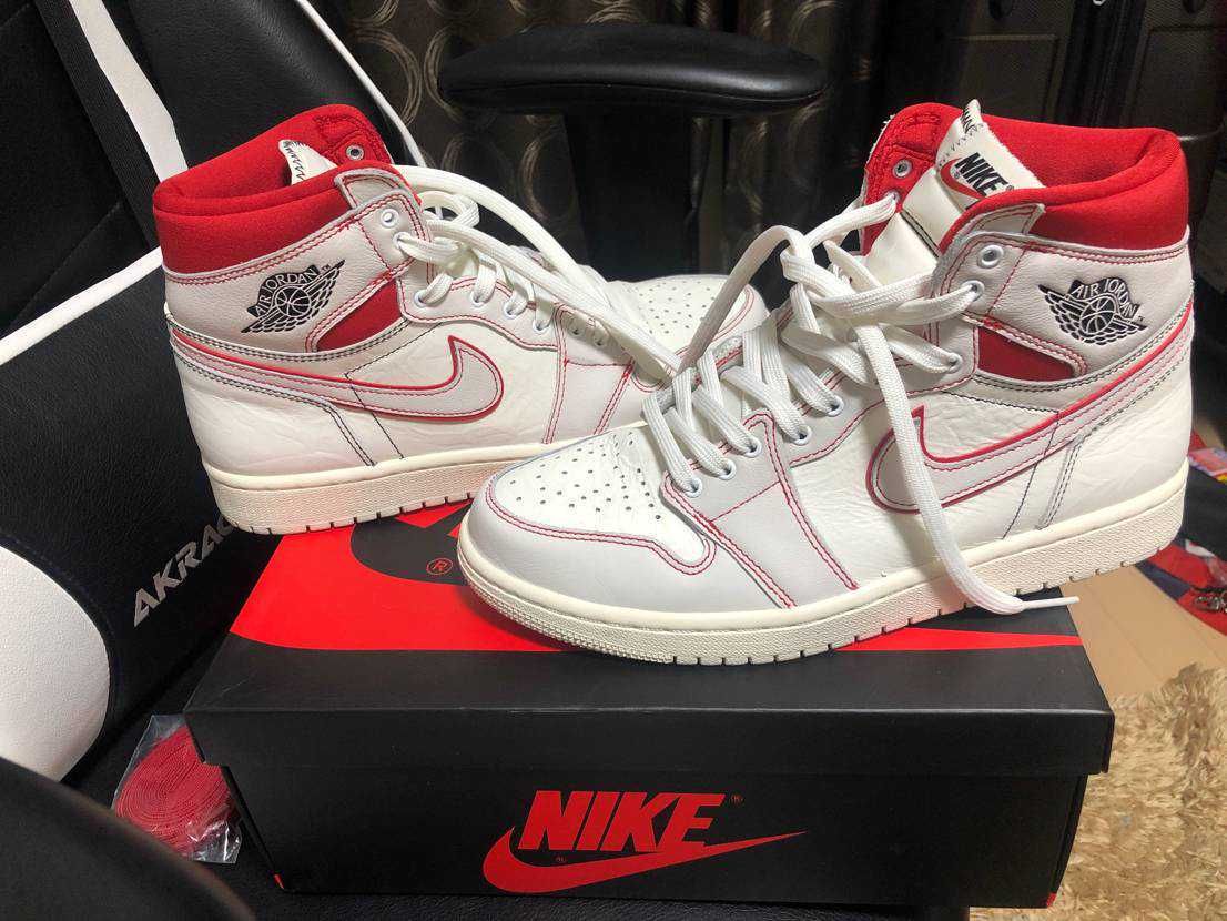 Nike Air Jordan 1 Retro High OG "Sail/University Red"