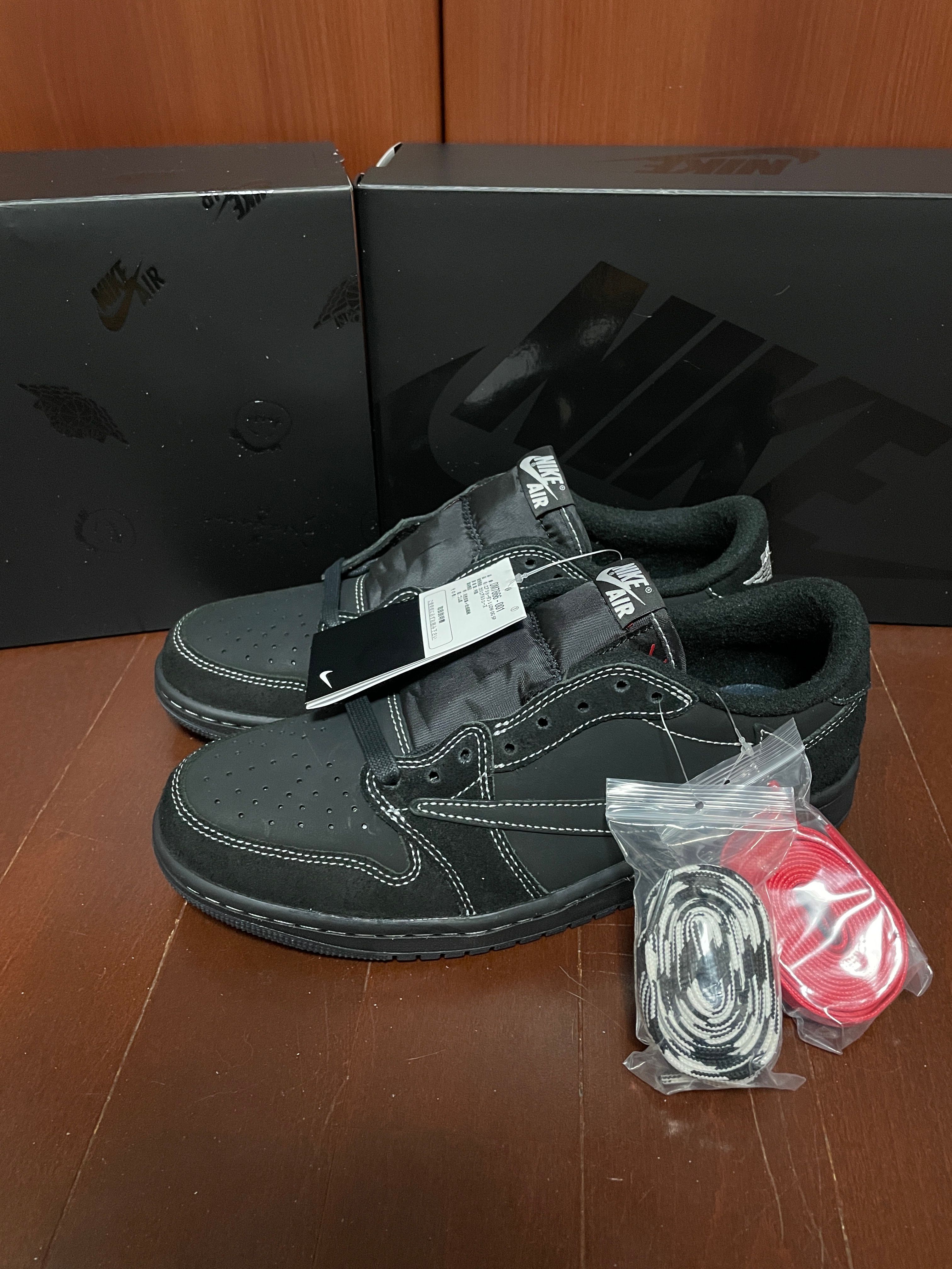 Travis Scott × Nike Air Jordan 1 Low OG SP "Black Phantom"