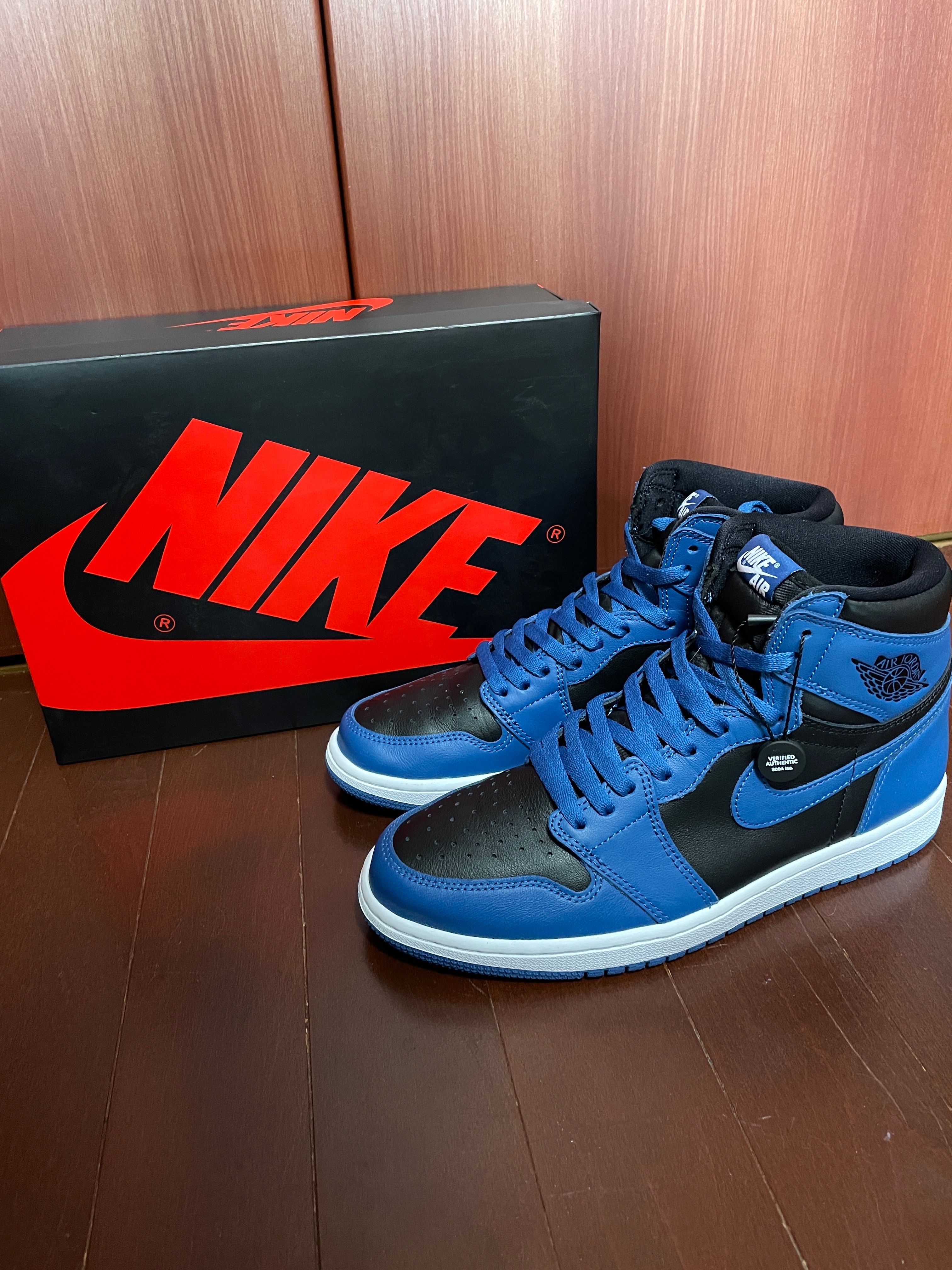 Nike Air Jordan 1 Retro High OG "Dark Marina Blue"