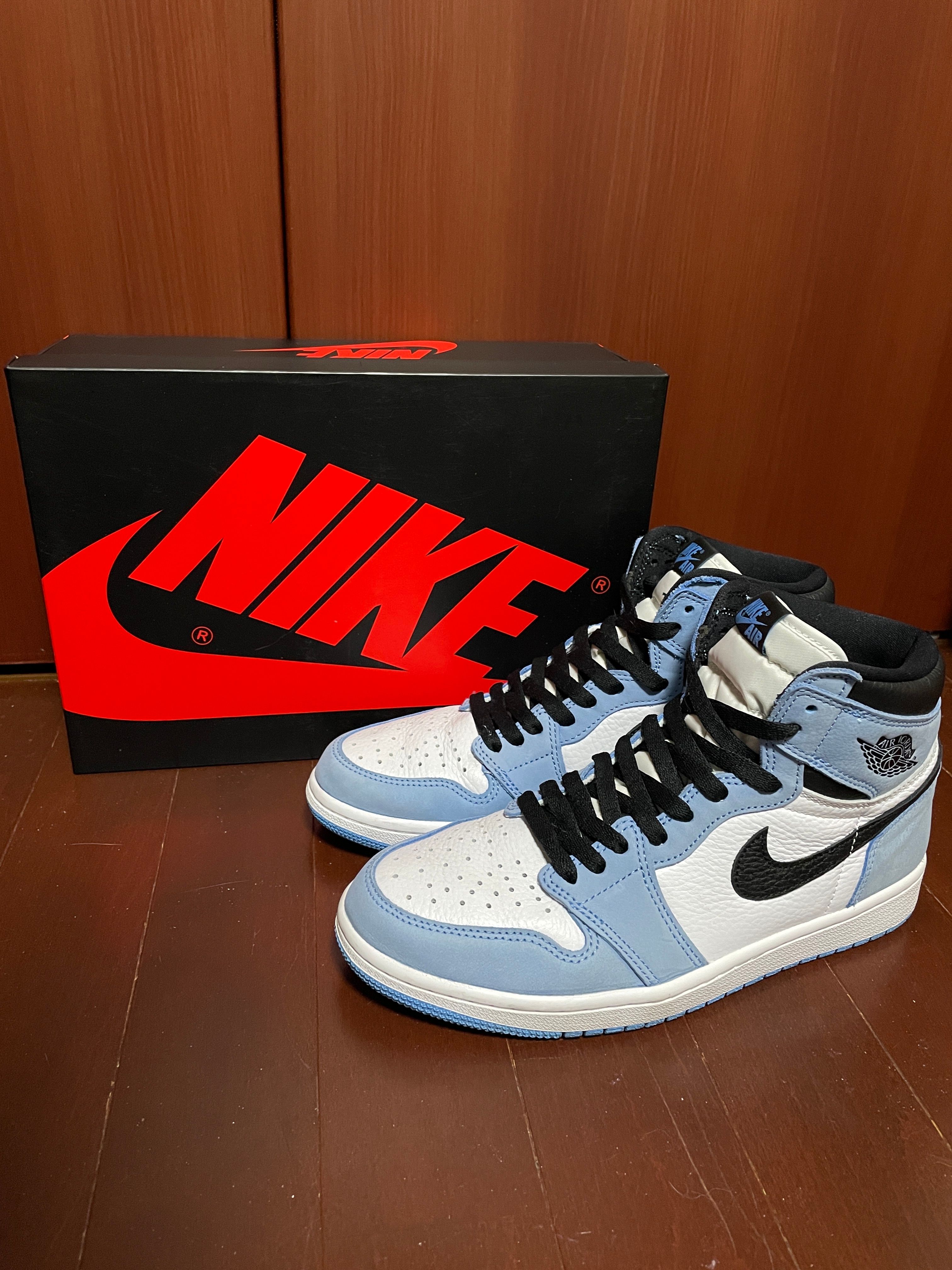 Nike Air Jordan 1 High OG "University Blue"