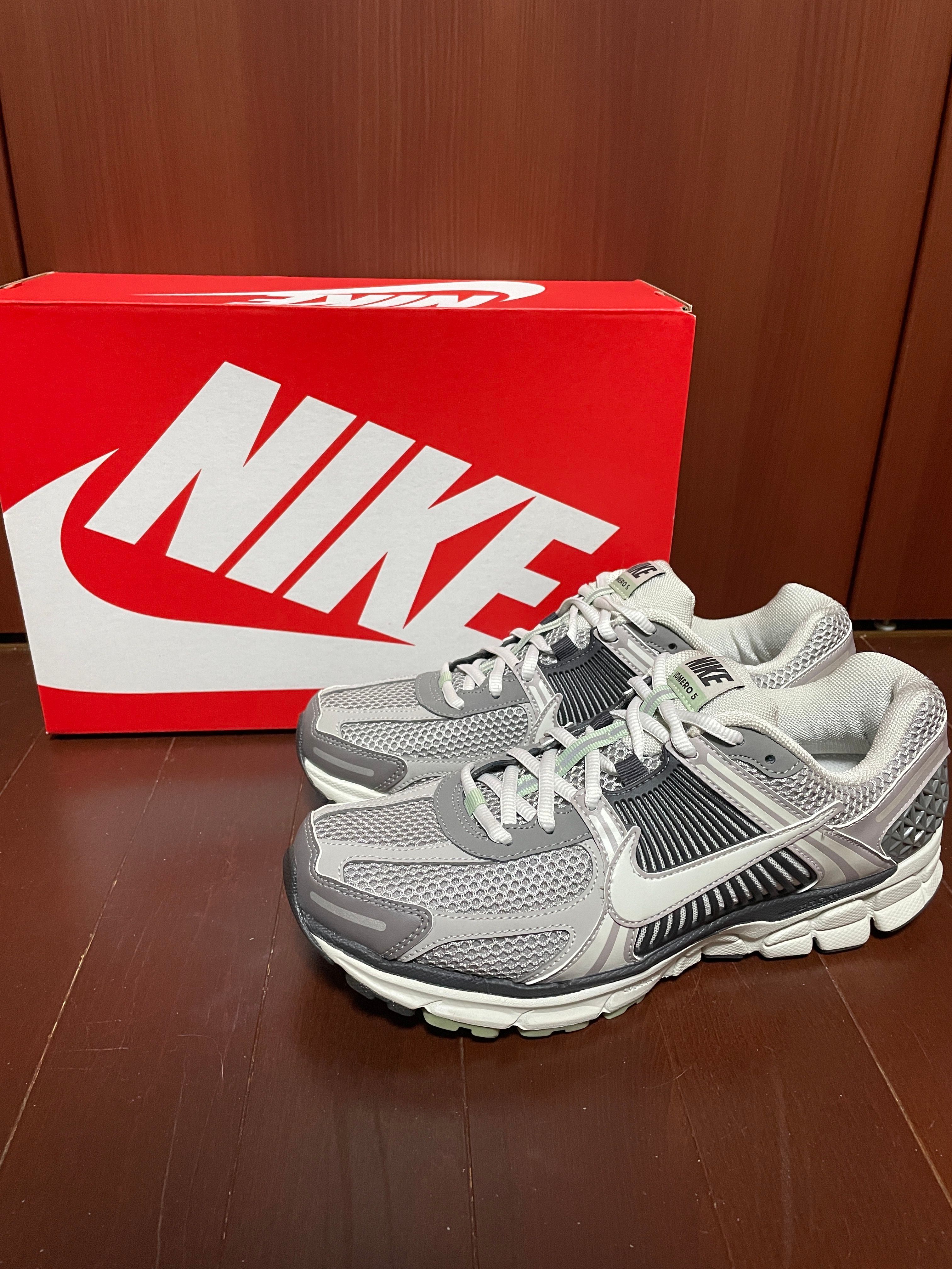 Nike Women's Zoom Vomero 5 "Cobblestone and Flat Pewter"