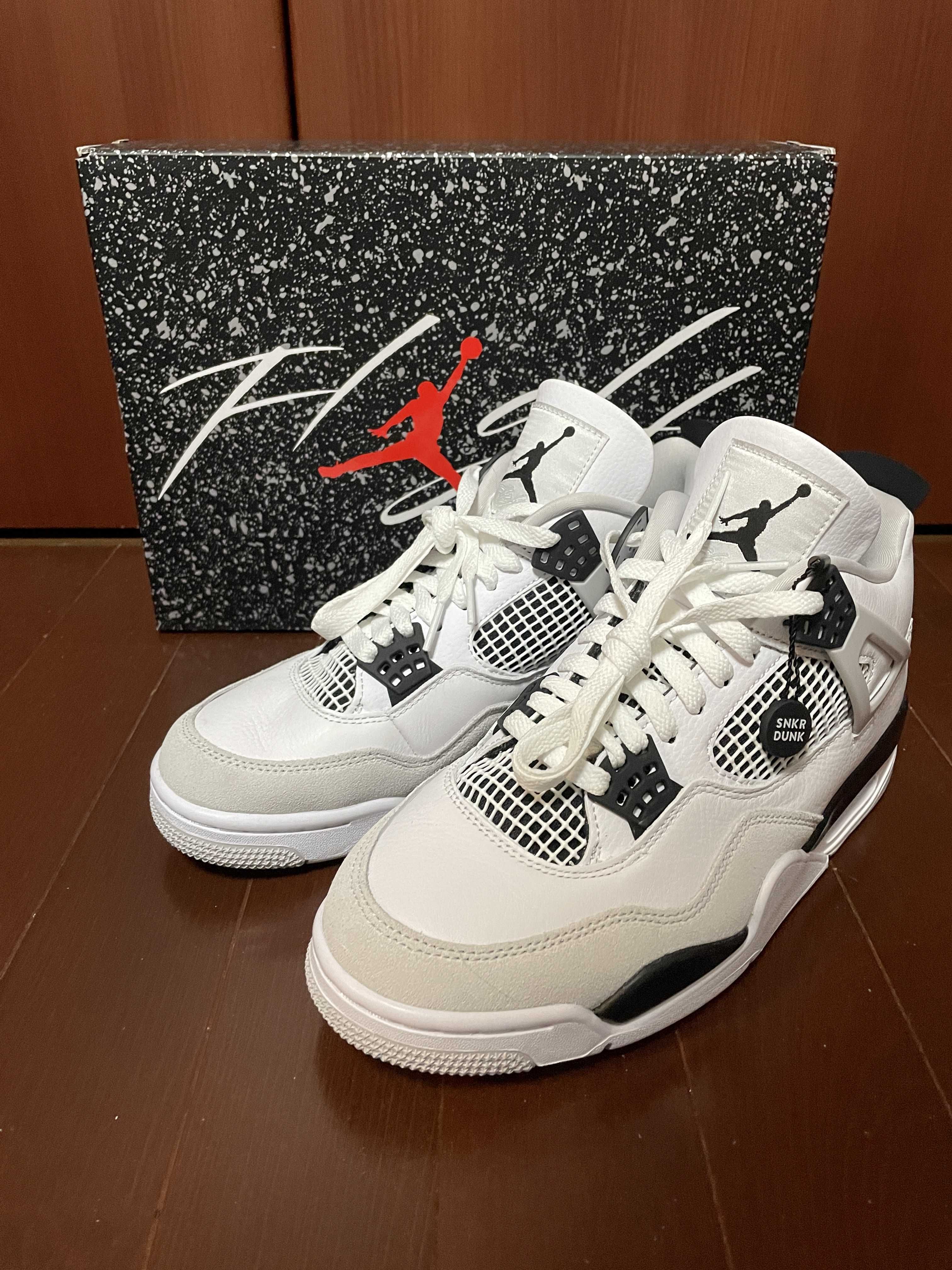 Nike Air Jordan 4 "Military Black"