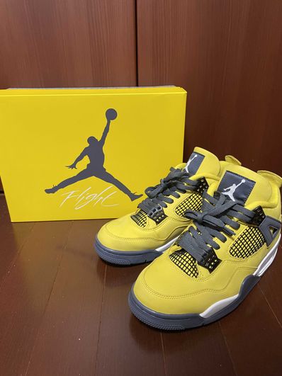 Nike Air Jordan 4 "Tour Yellow"
