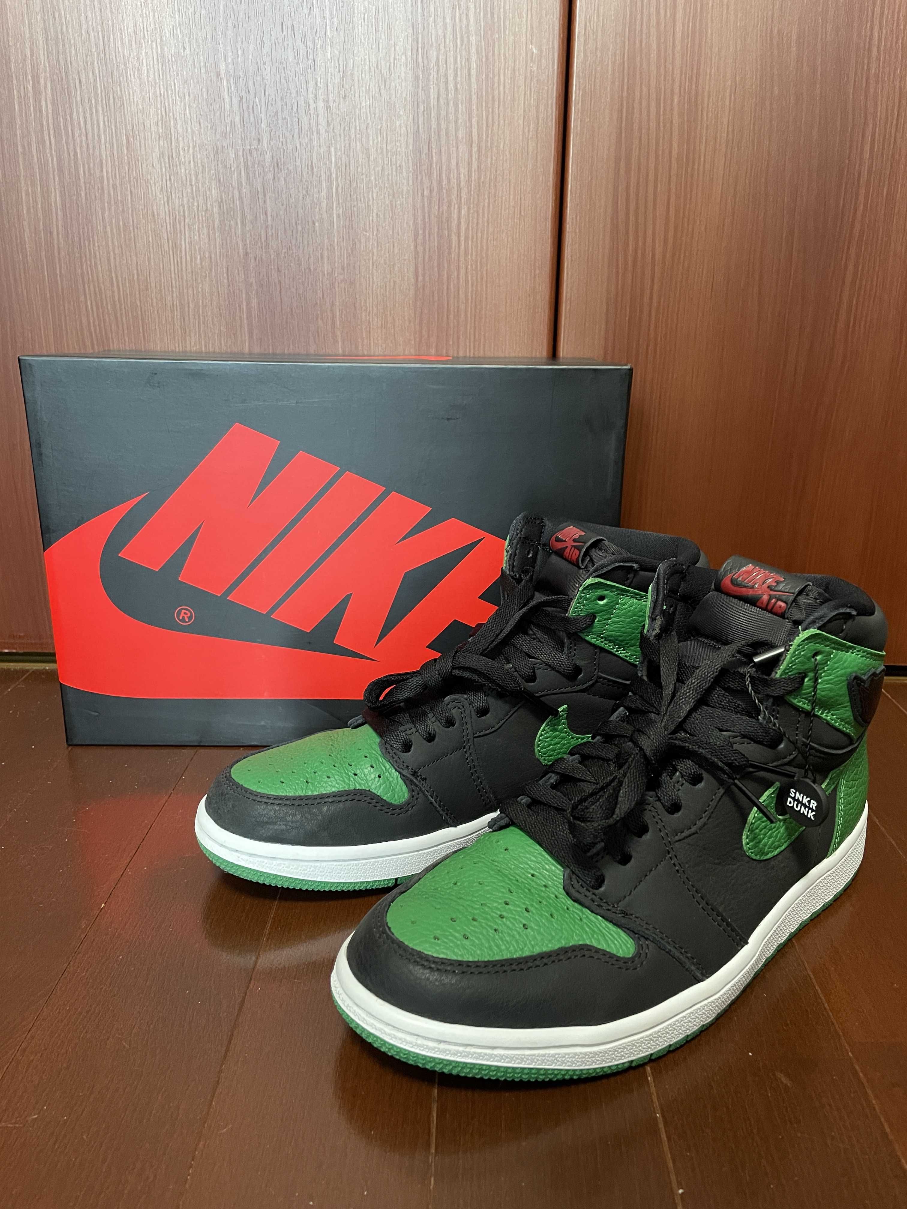 Nike Air Jordan 1 Retro High OG "Black/Pine Green" (2020)