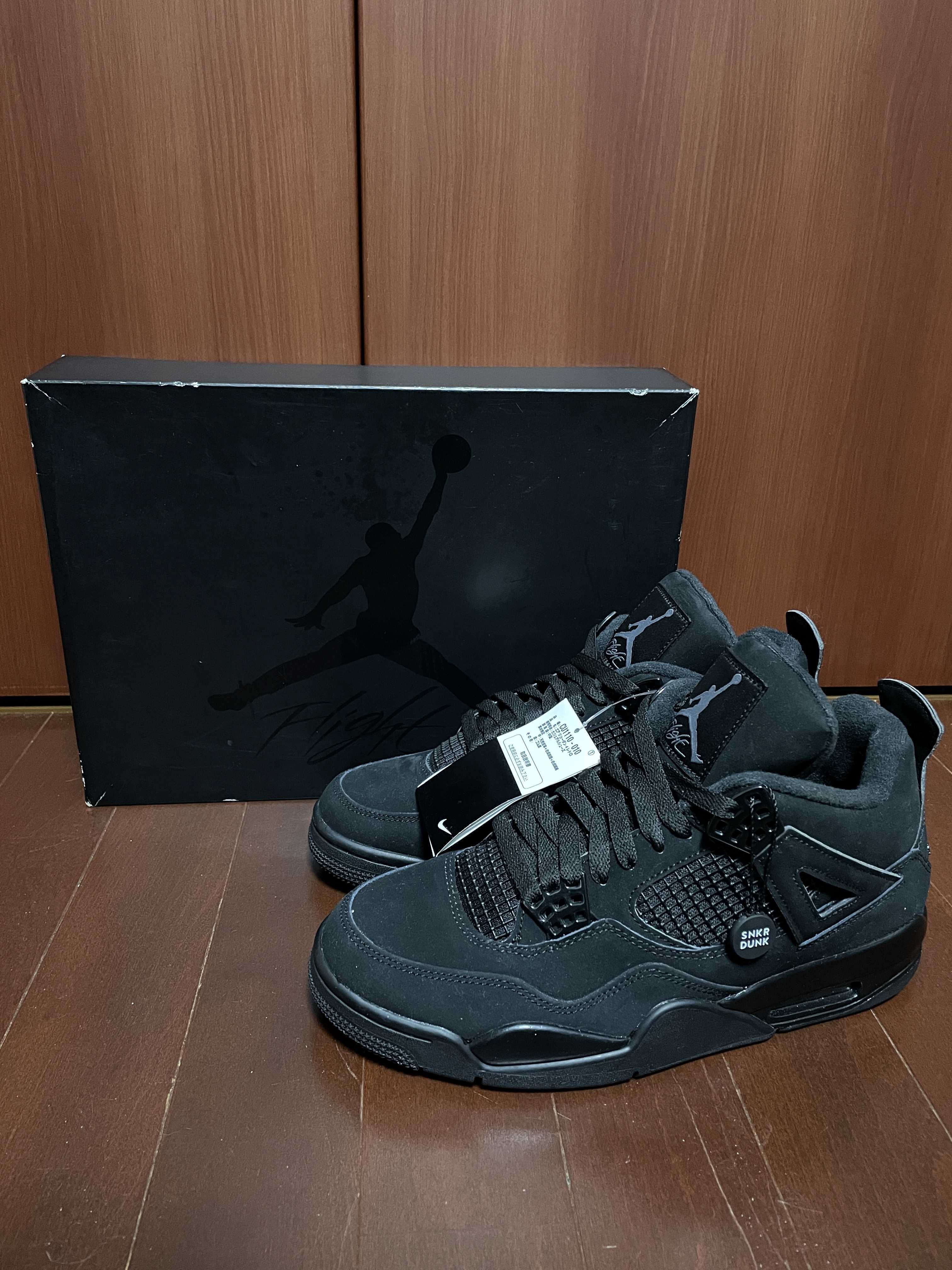Nike Air Jordan 4 "Black Cat"