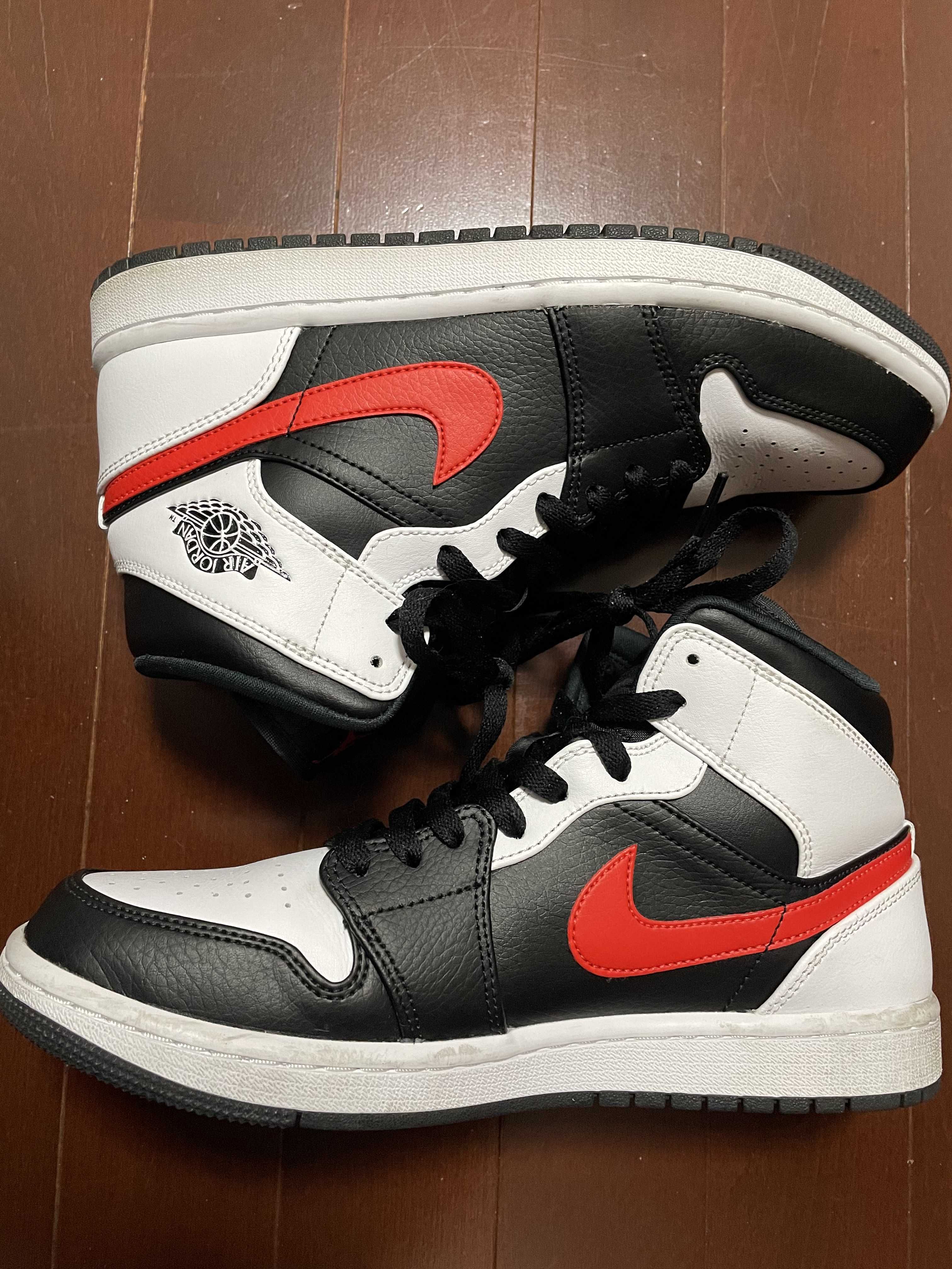NIKE AIR JORDAN 1 MID "BLACK/CHILE RED/WHITE"
