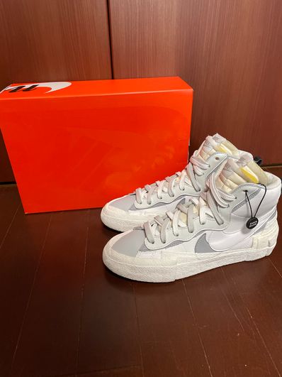 sacai × NIKE BLAZER MID "WHITE/WOLF GREY"