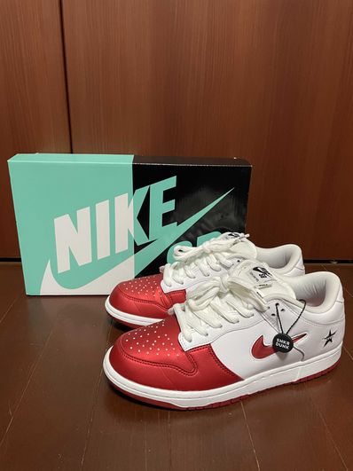 Supreme × Nike Dunk Low "Varsity Red/White"