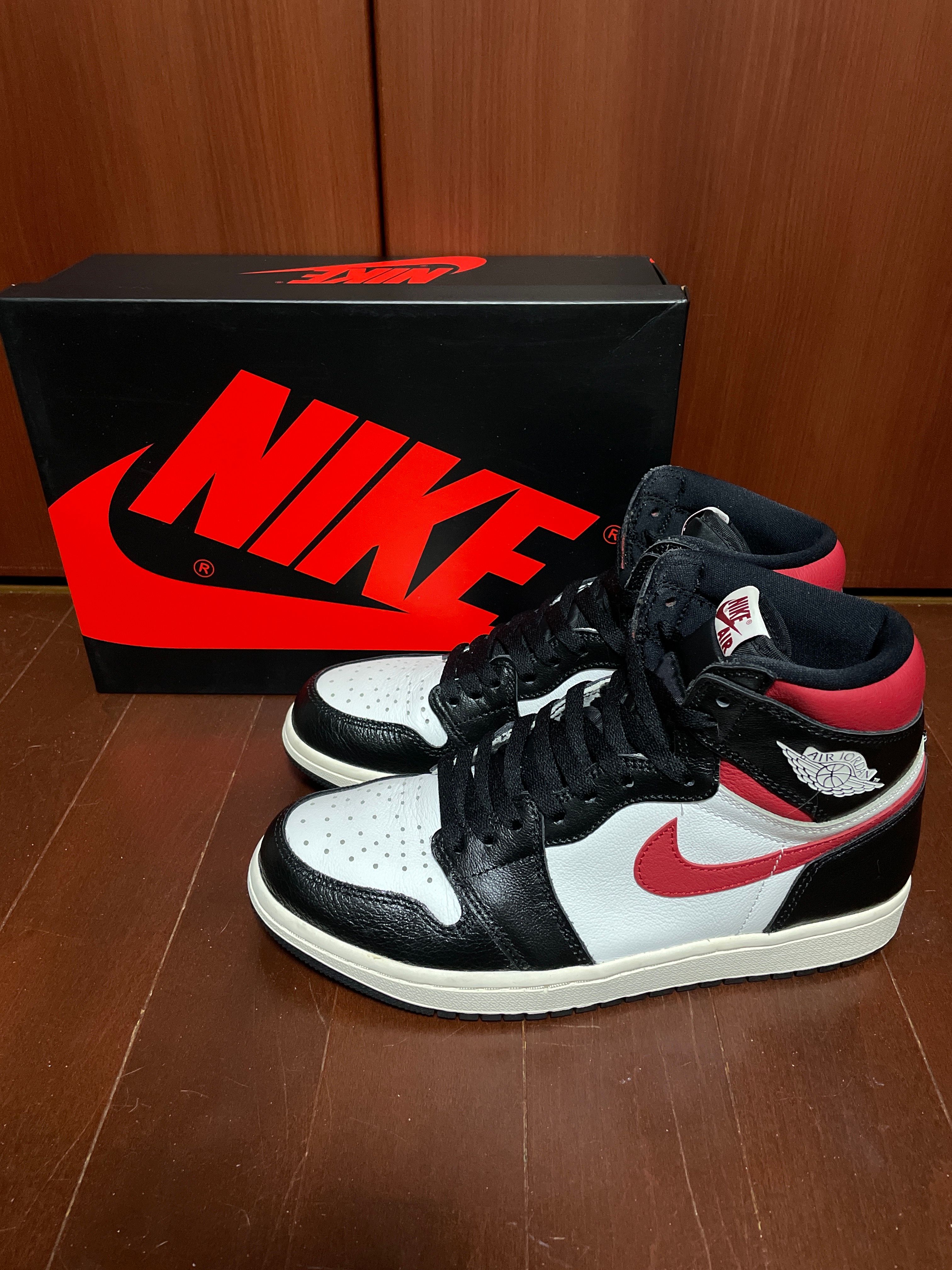 Nike Air Jordan 1 Retro High "Black/White/Sail/Gym Red"
