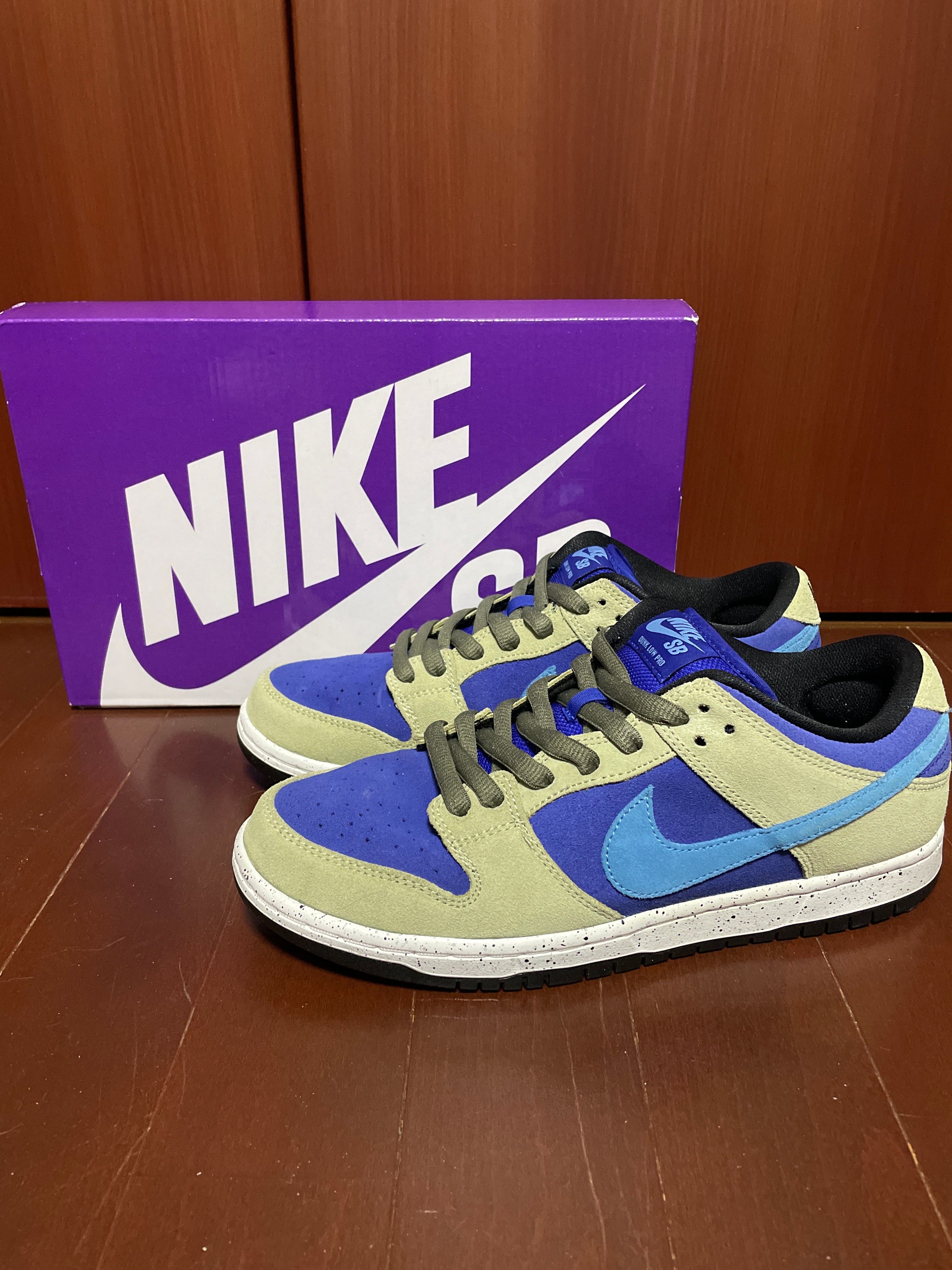 Nike SB Dunk Low "Celadon"