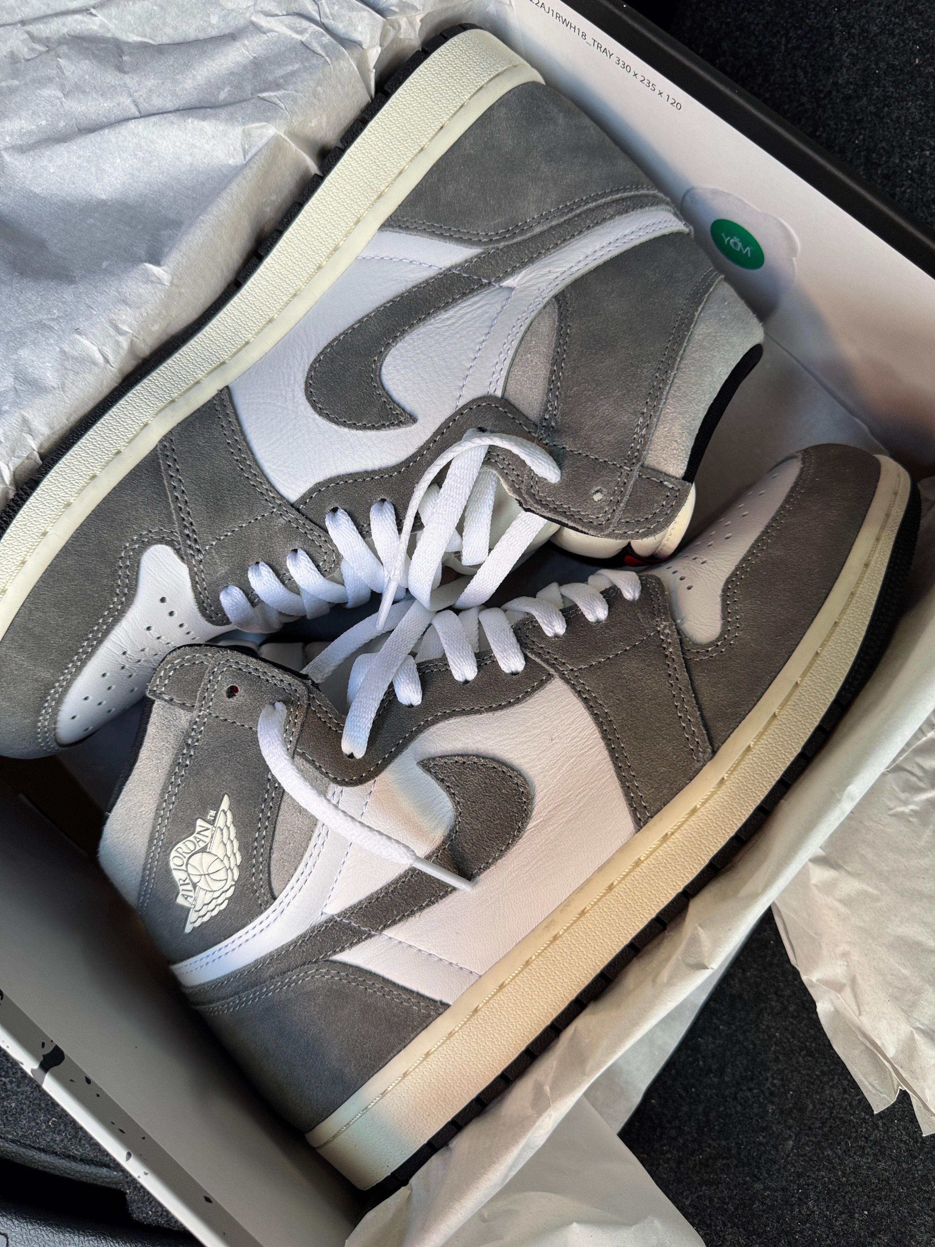 Nike Air Jordan 1 Retro High OG "Black and Smoke Grey"