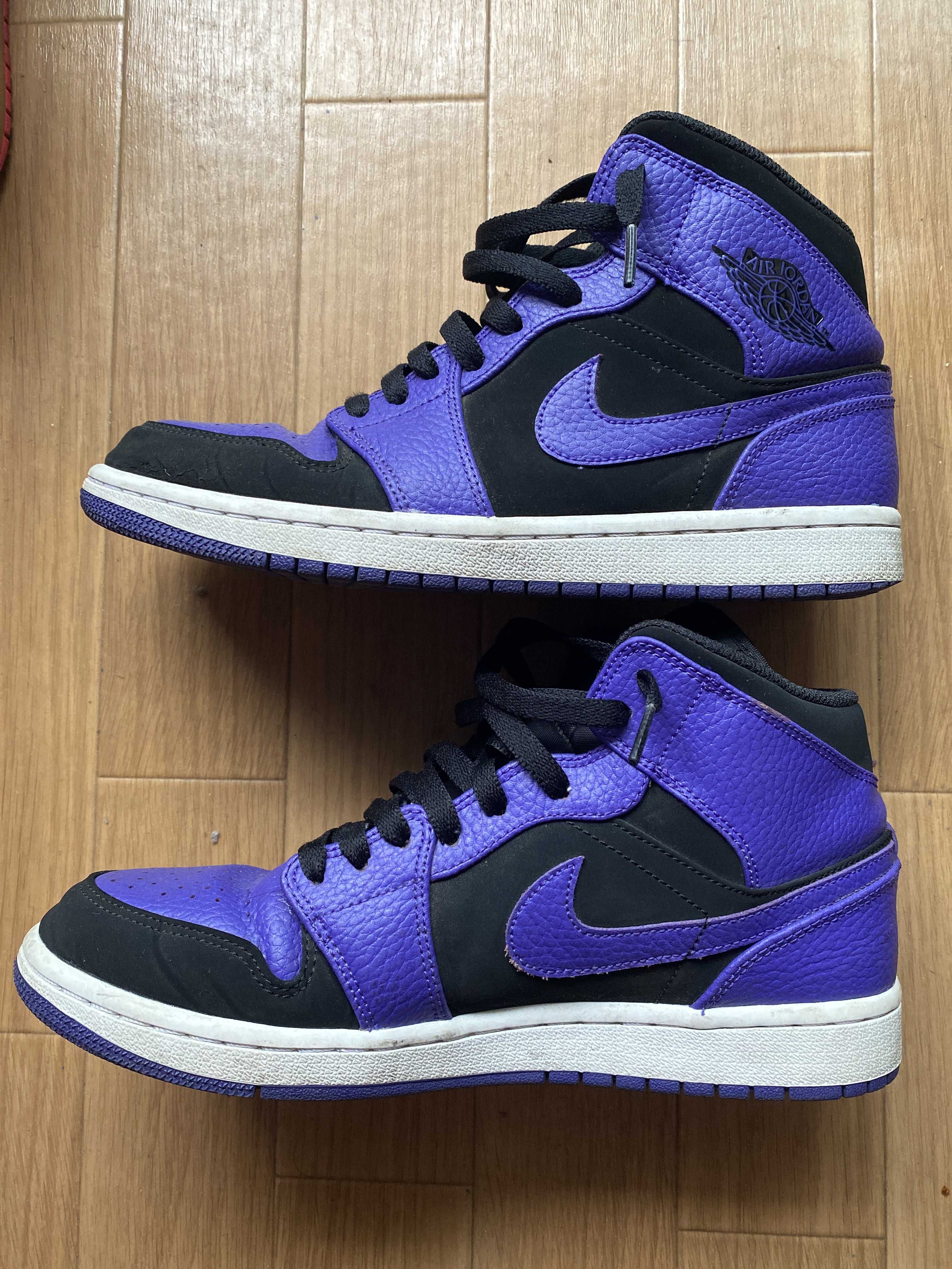 Nike Air Jordan 1 Mid "Black Dark Concord"